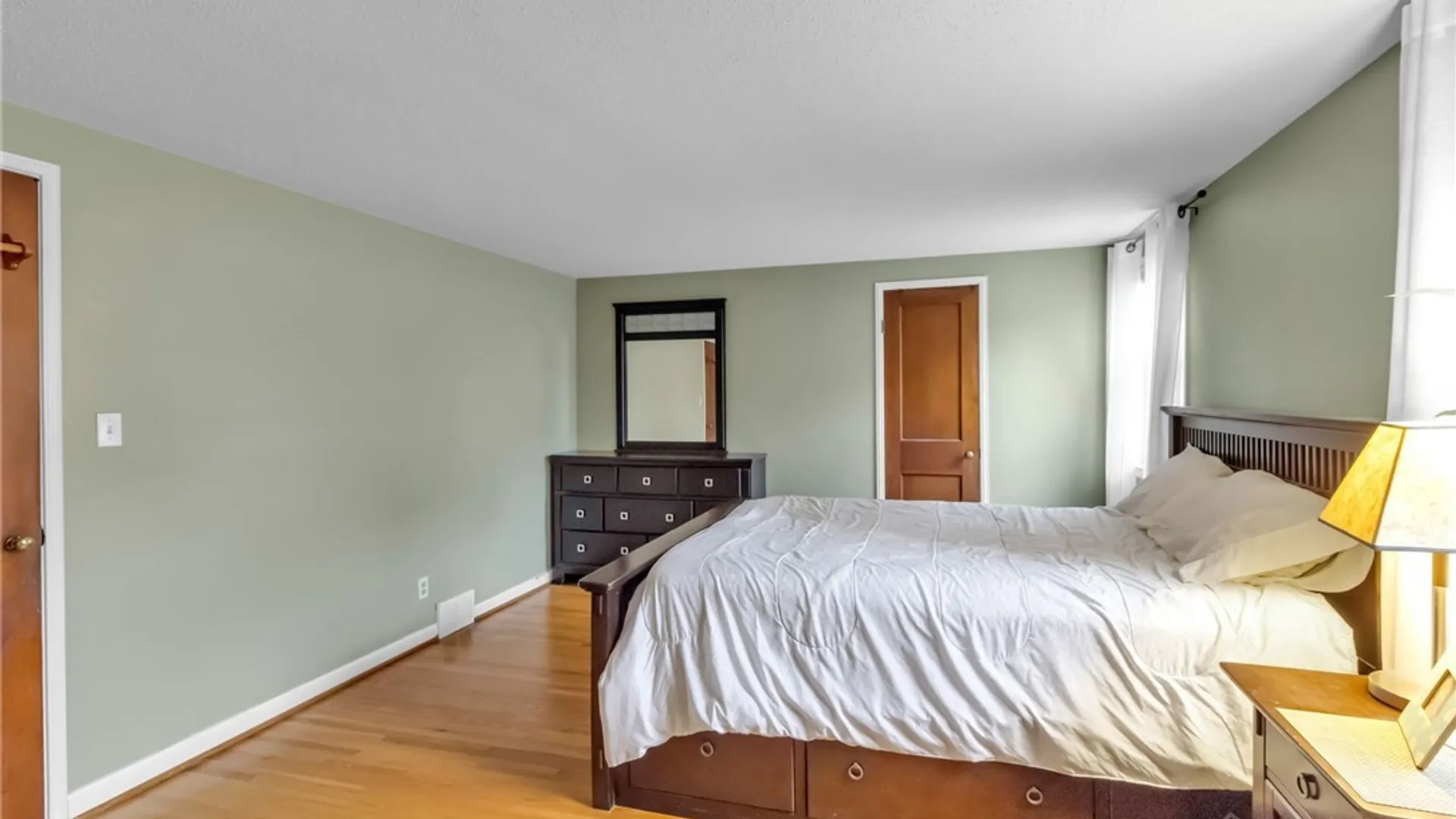 Property at 386 Roycroft Boulevard, Amherst, NY 14226 21