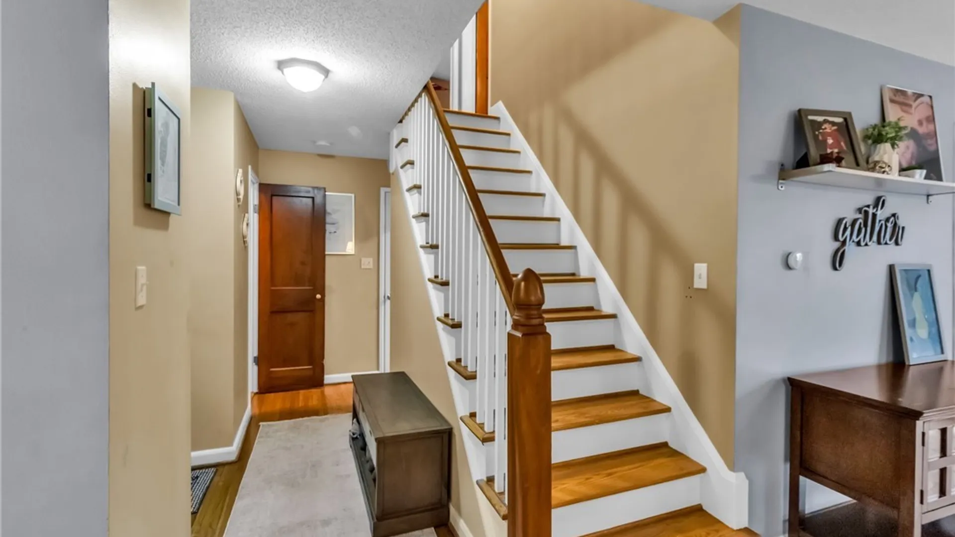 Property at 386 Roycroft Boulevard, Amherst, NY 14226 3