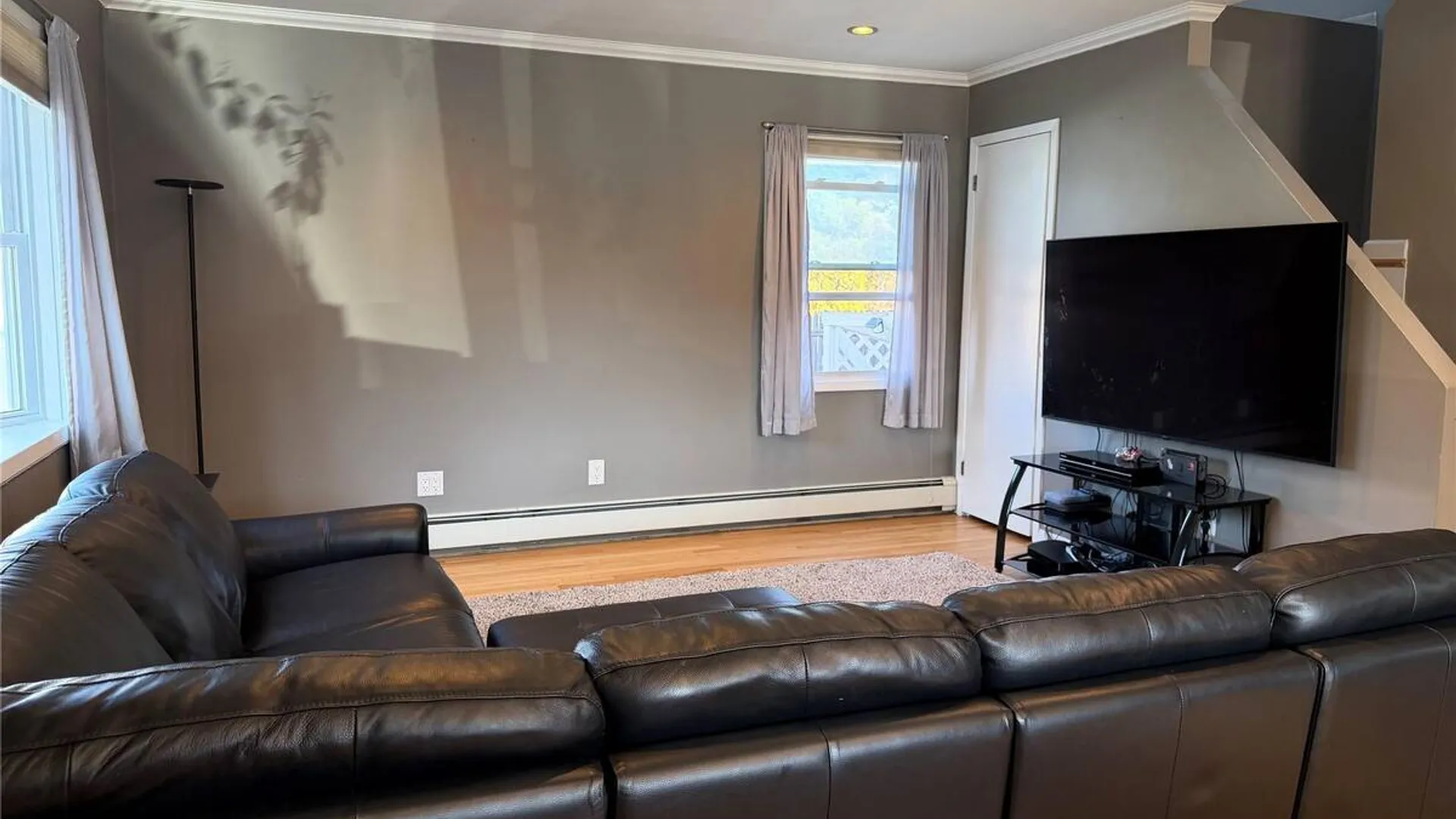Property at 6 Thorney Avenue, Huntington Station, NY 11746 12