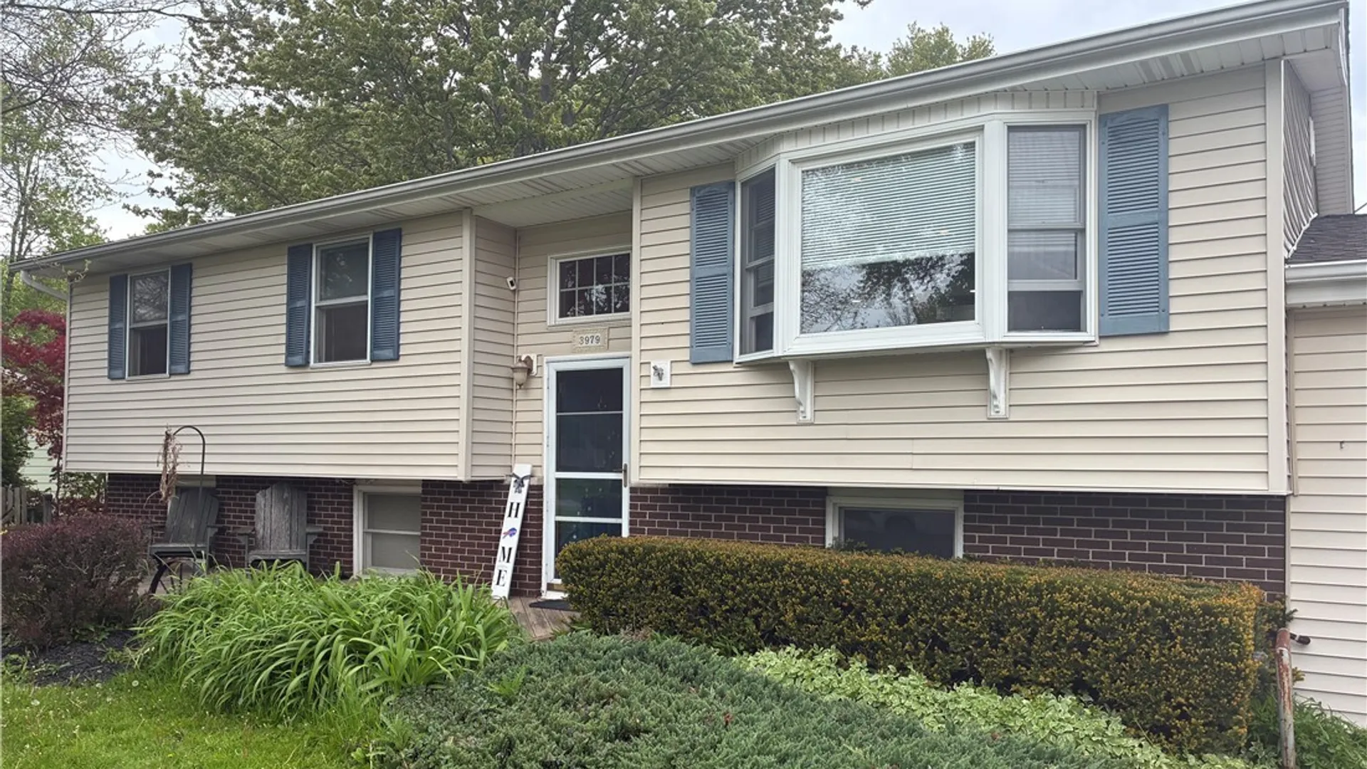 Property at 3979 Ridgelea Drive, Newfane, NY 14094 4