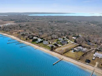 Property at 4 MASHOMUCK DR, Sag Harbor, NY 11963