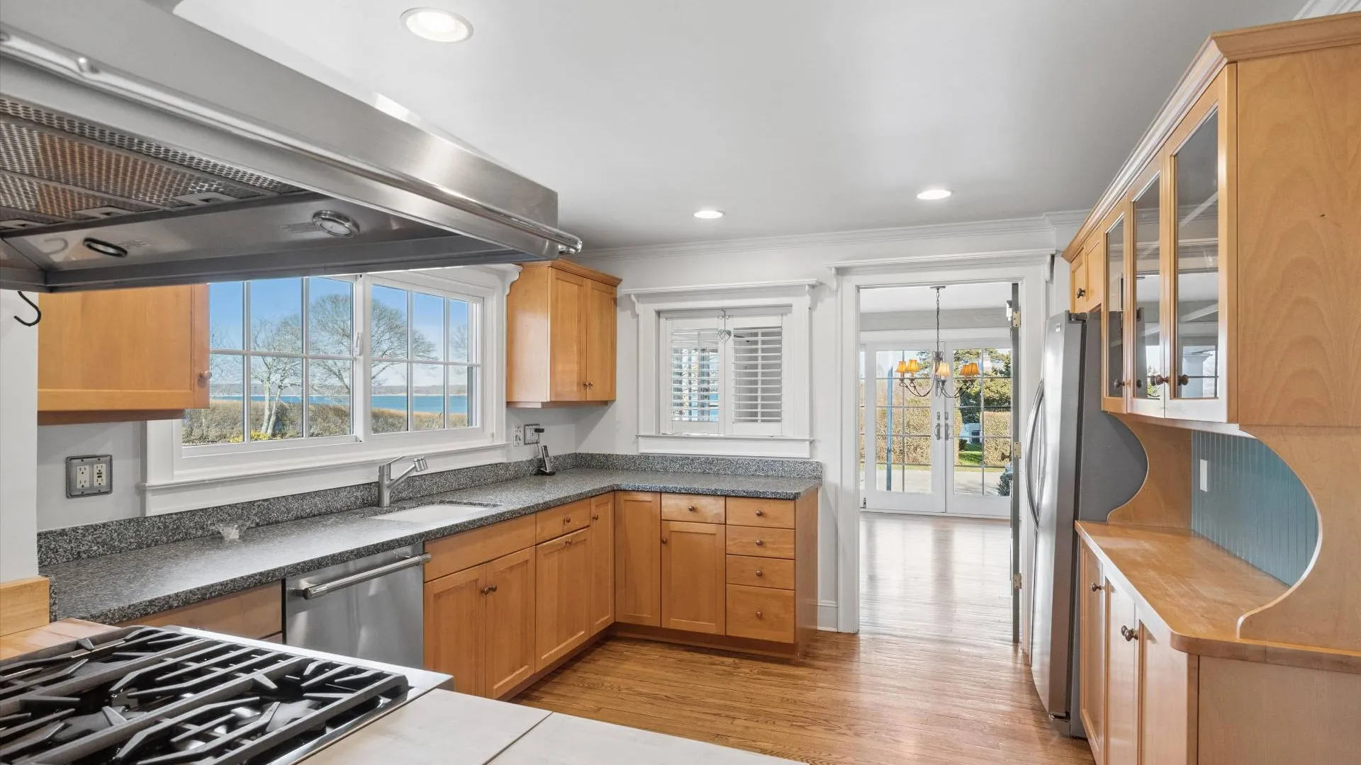 Property at 4 MASHOMUCK DR, Sag Harbor, NY 11963 23