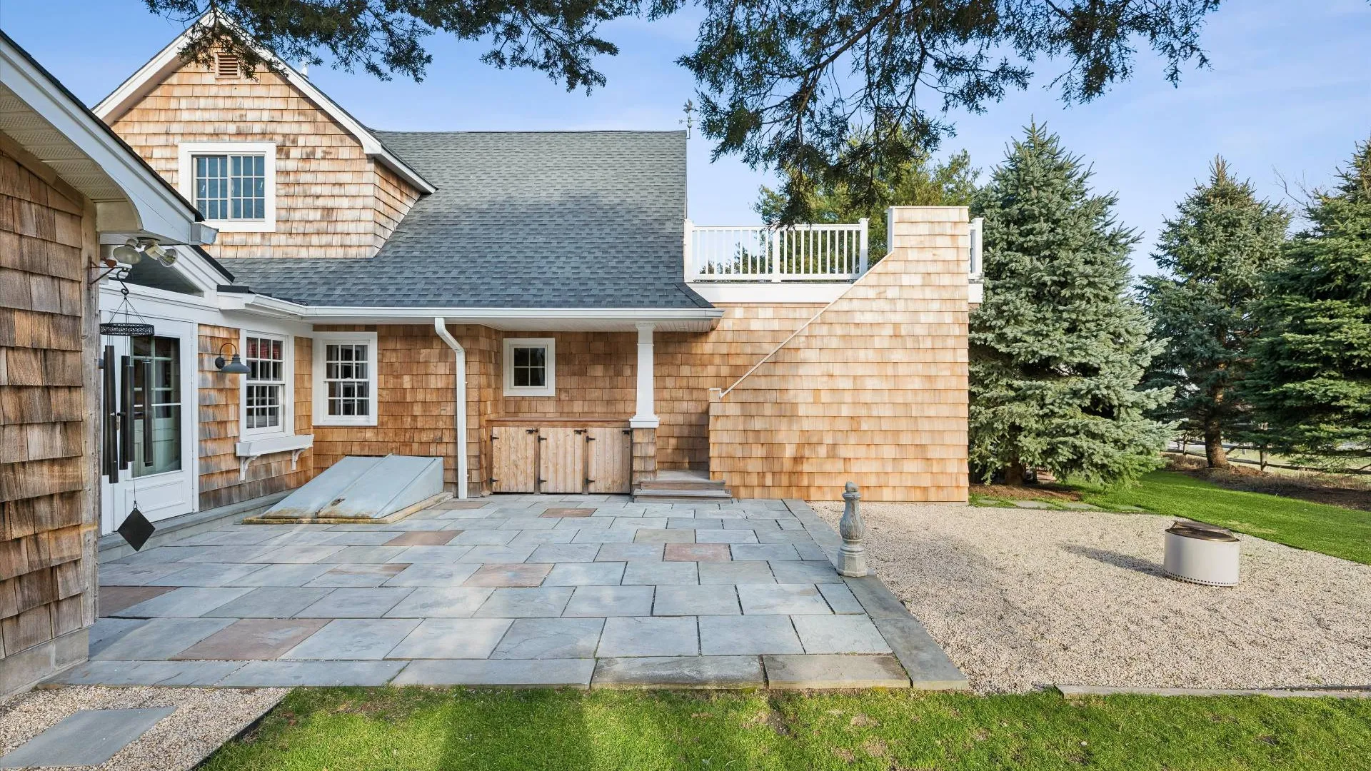 Property at 4 MASHOMUCK DR, Sag Harbor, NY 11963 9