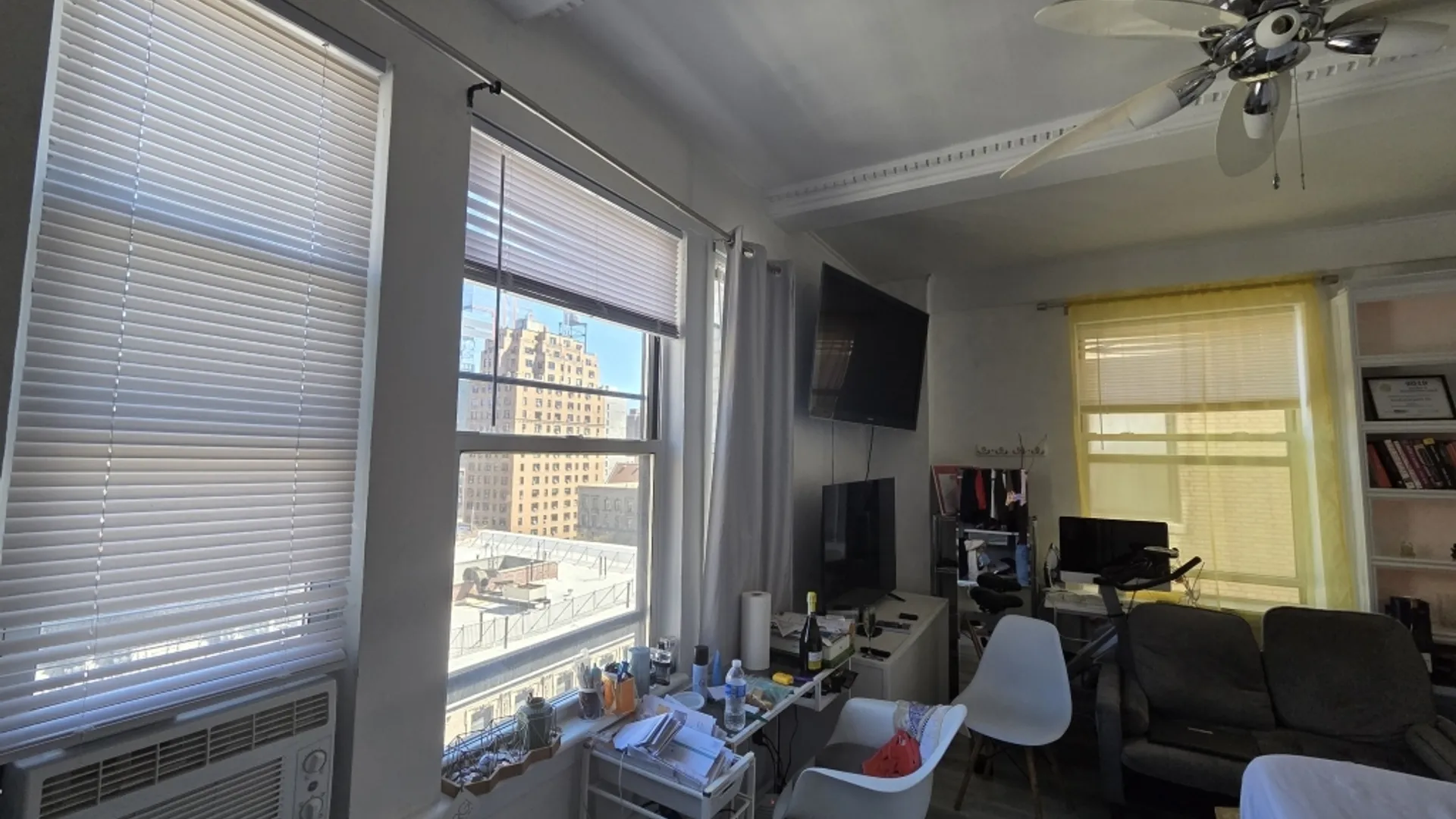 Property at 240 W 98th St, New York, NY 10025 15