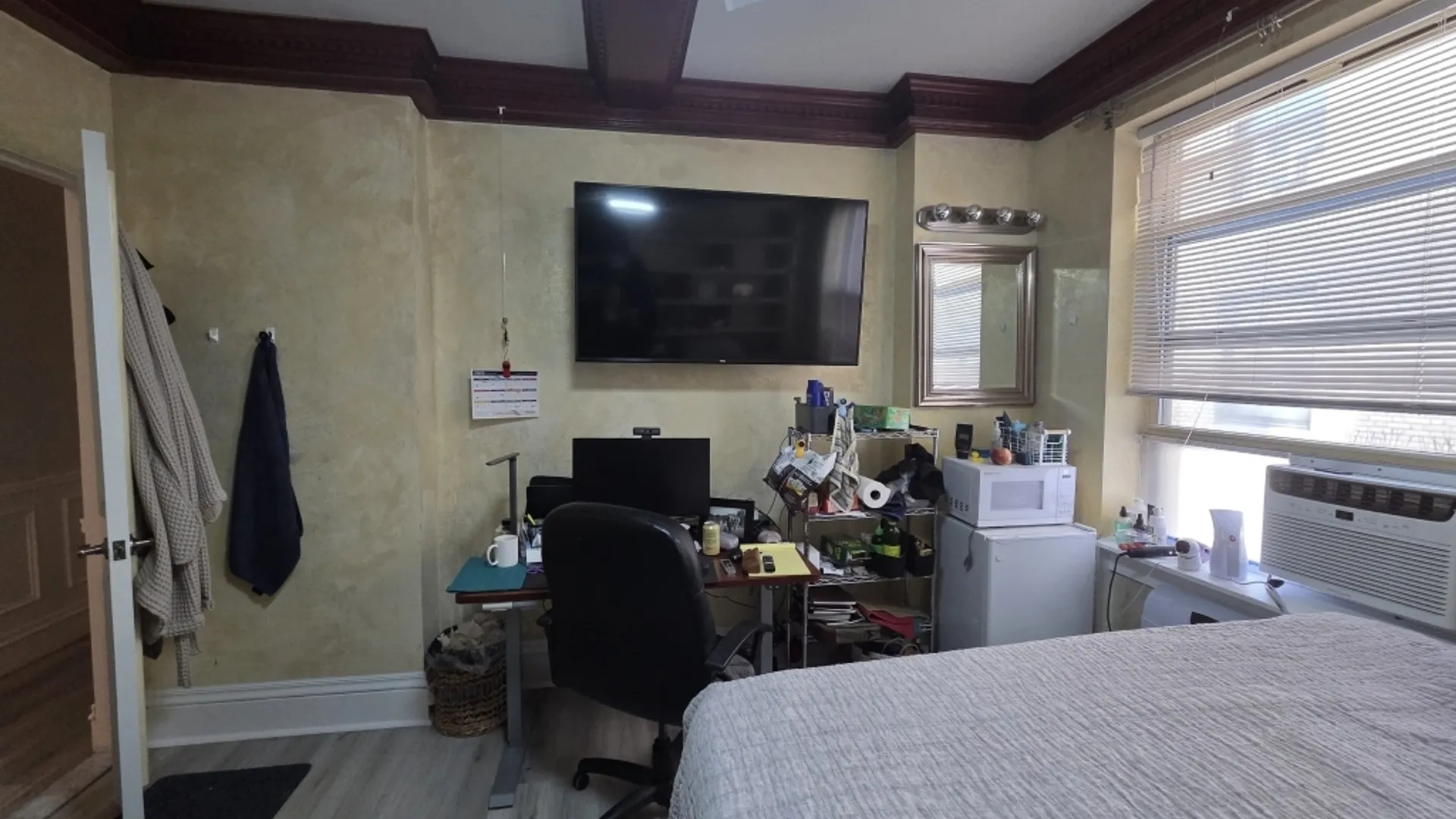 Property at 240 W 98th St, New York, NY 10025 27