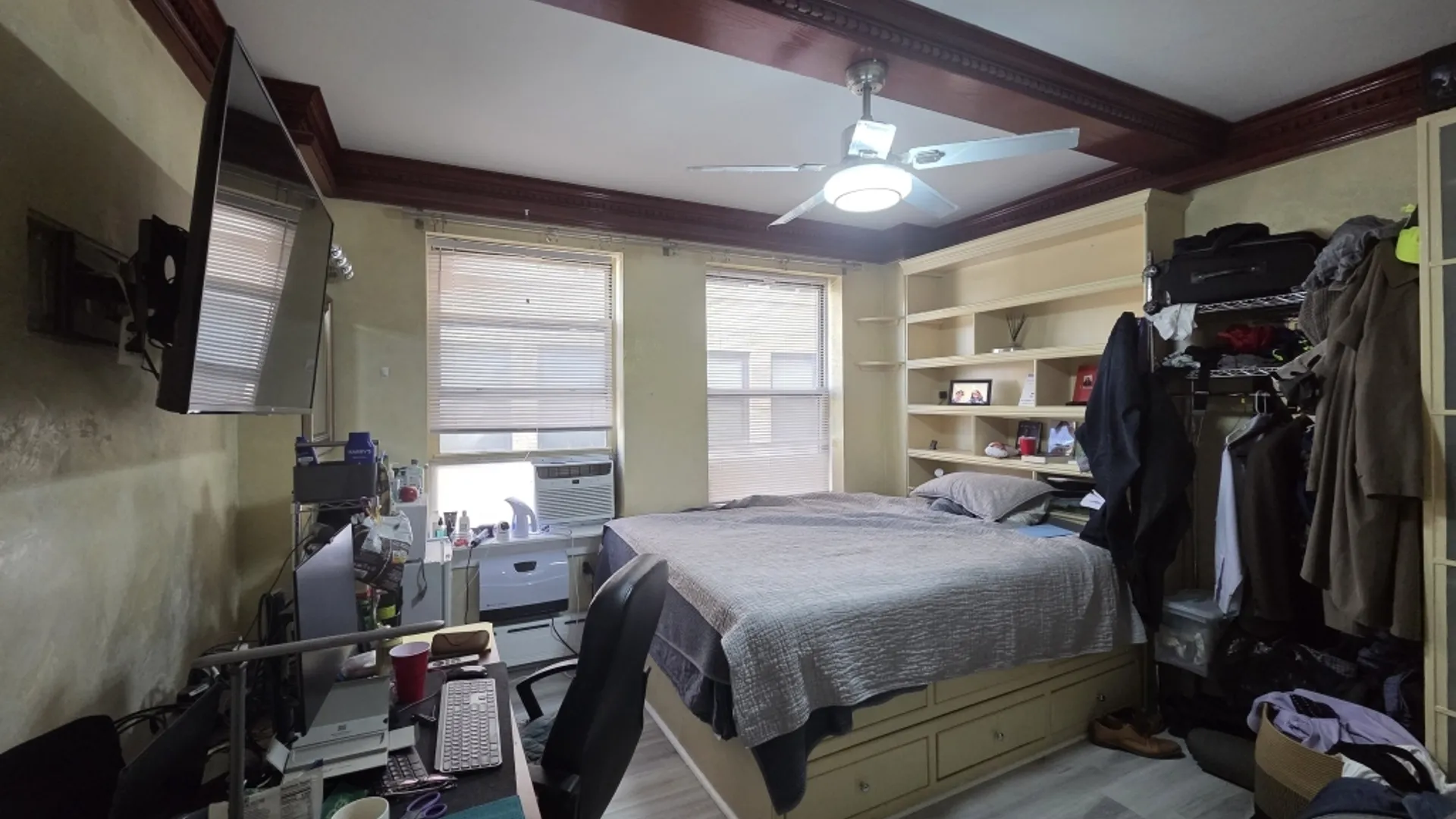Property at 240 W 98th St, New York, NY 10025 29