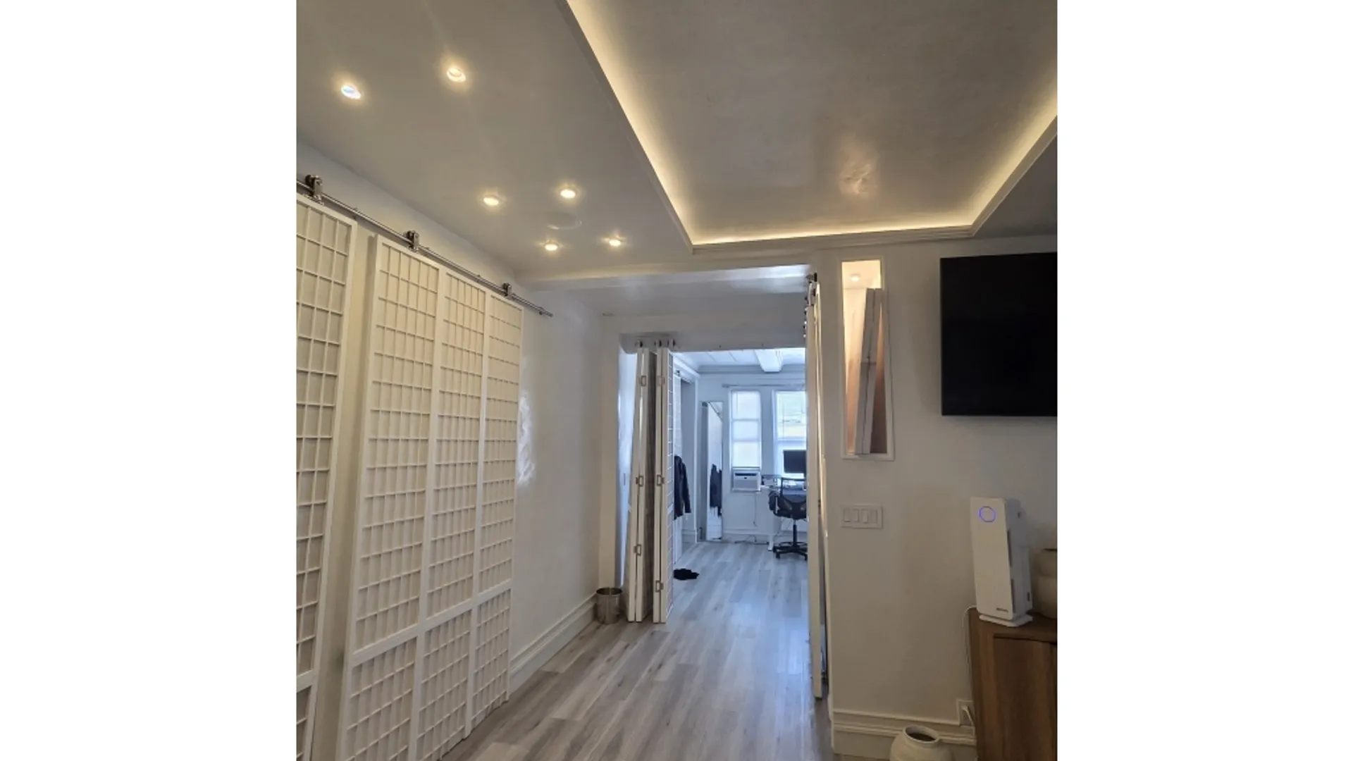 Property at 240 W 98th St, New York, NY 10025 7