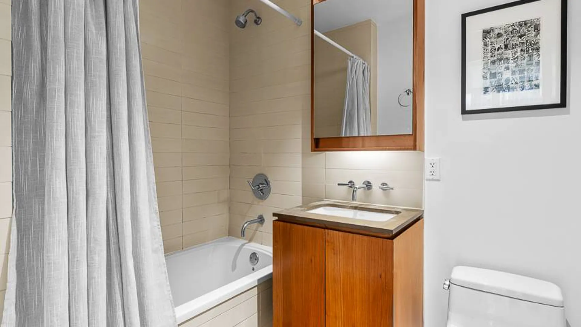 Property at 555 West 59th Street, New York, NY 10019 2
