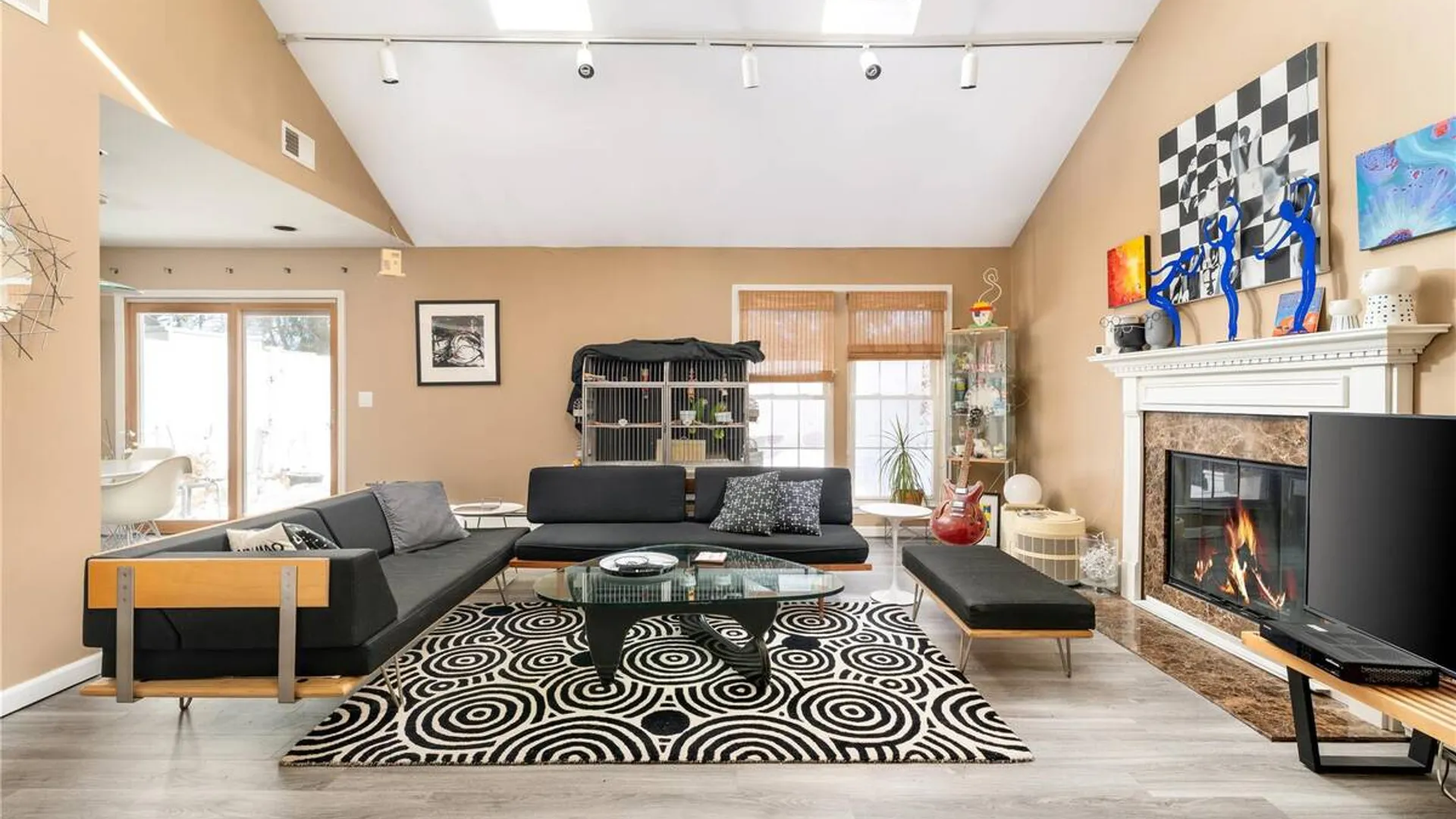 Property at 6 Georgian Court, Coram, NY 11727 7