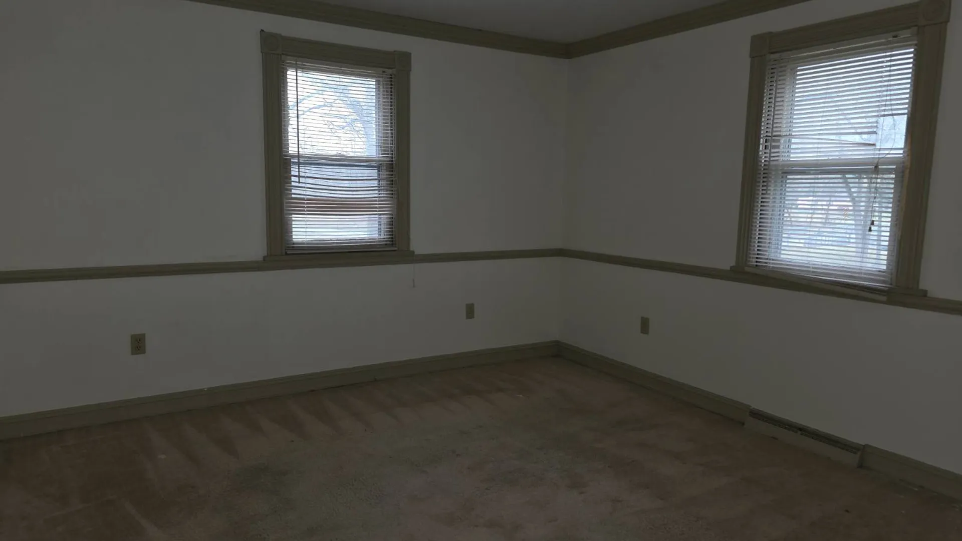 Property at 33 Brookline Ave, Elmira, NY 14905 11