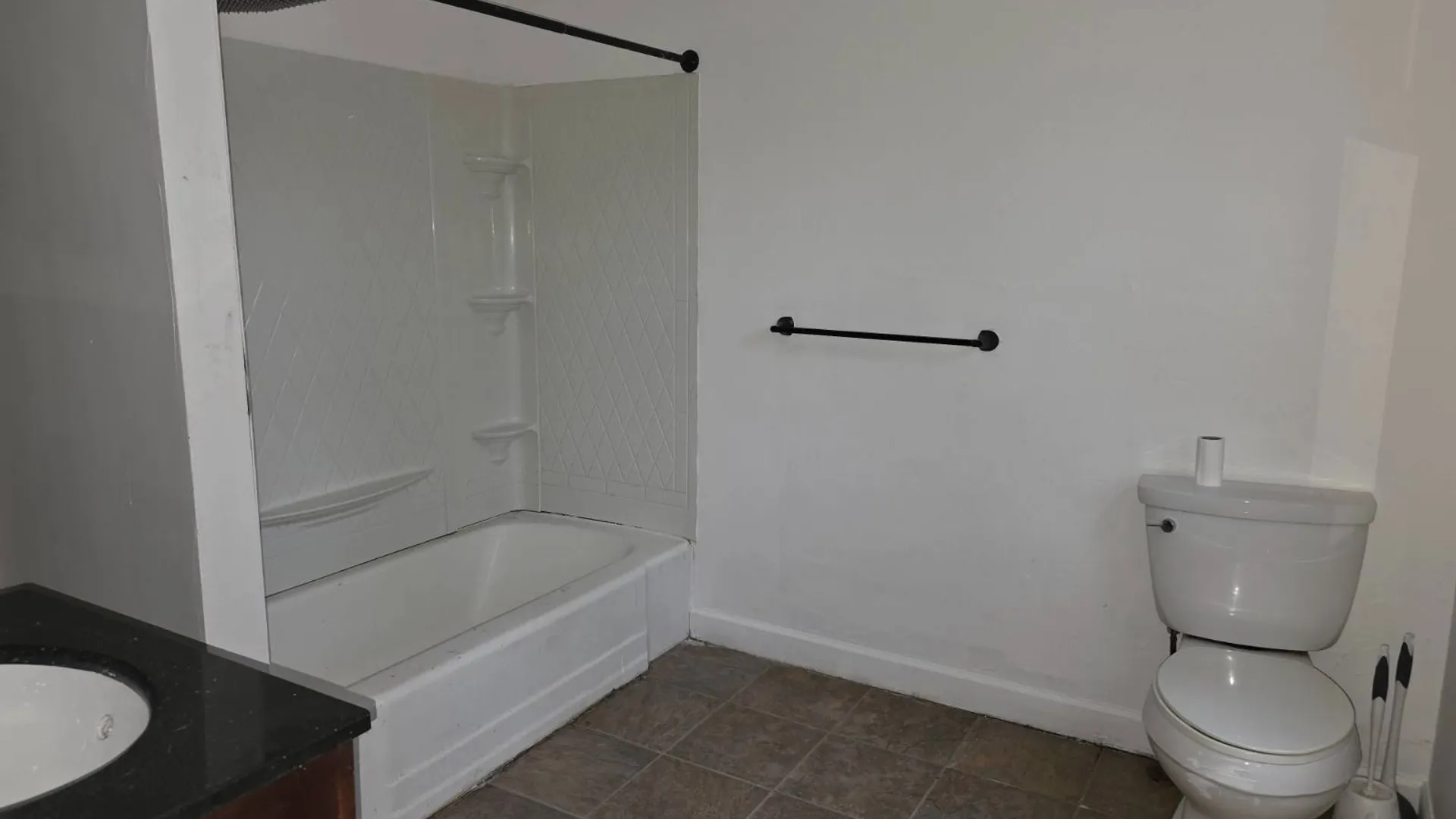 Property at 33 Brookline Ave, Elmira, NY 14905 14