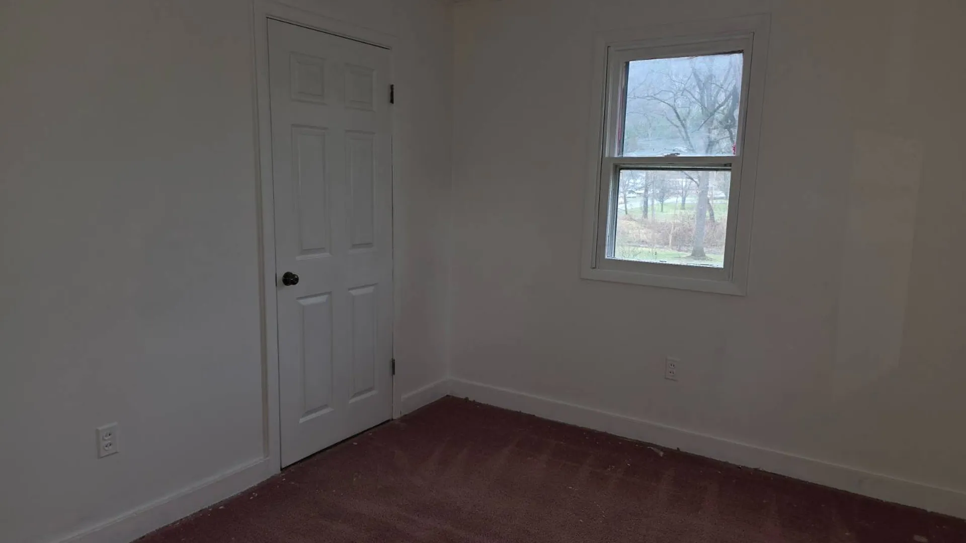 Property at 33 Brookline Ave, Elmira, NY 14905 9