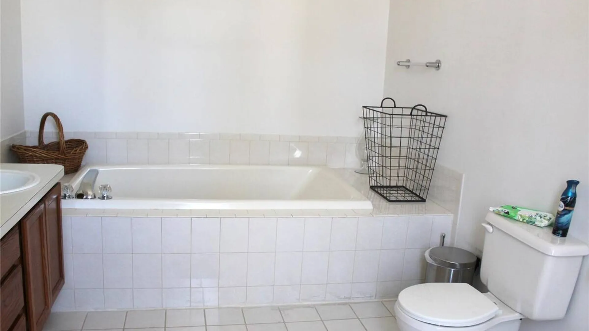 Property at 87 N Howell Avenue, Centereach, NY 11720 15