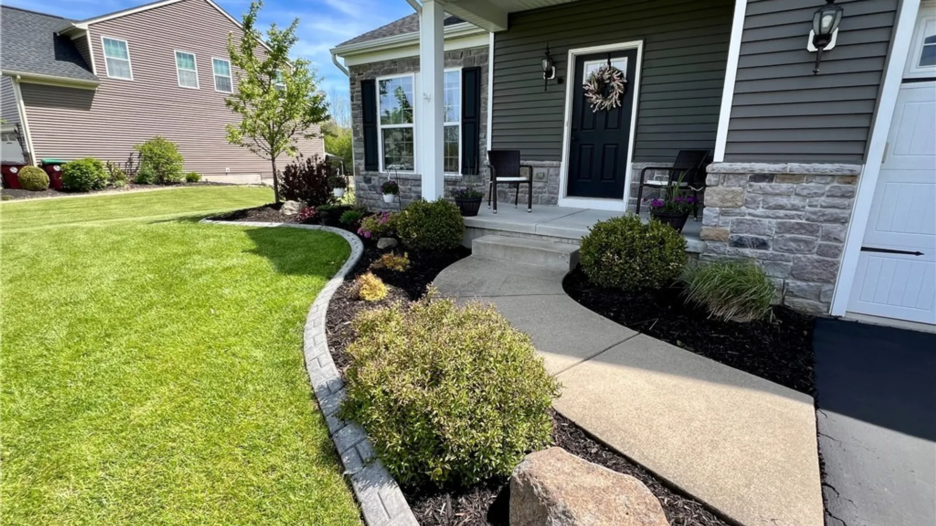 Property at 11 Airmont Drive, Orchard Park, NY 14127 12