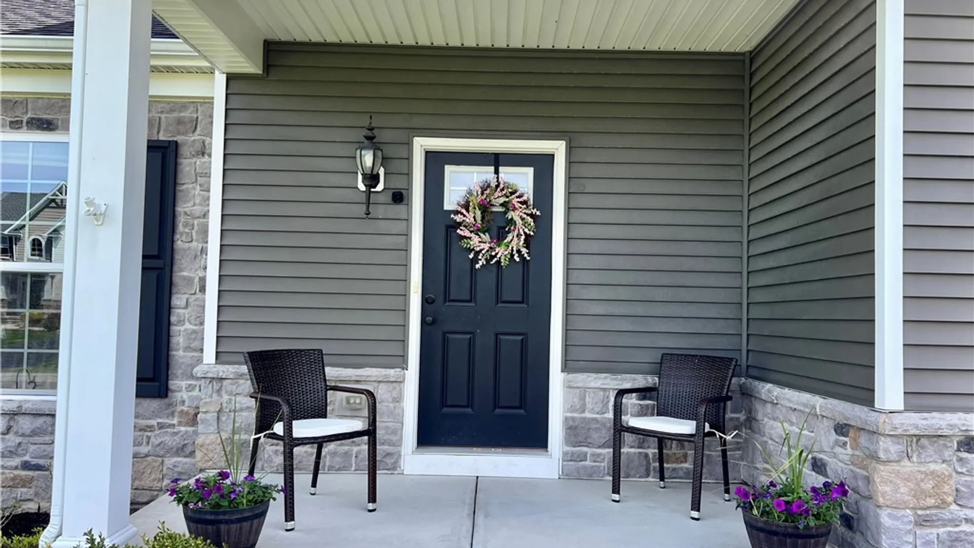 Property at 11 Airmont Drive, Orchard Park, NY 14127 13