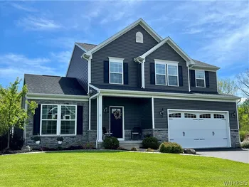 Property at 11 Airmont Drive, Orchard Park, NY 14127