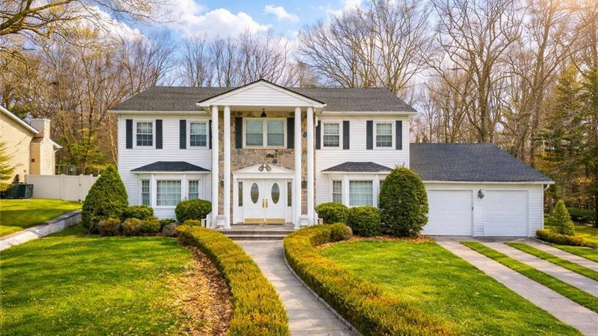 Property at 333 Boscombe Ave, Staten Island, NY 10309 10