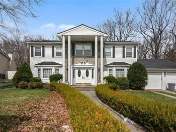 Property at 333 Boscombe Ave, Staten Island, NY 10309