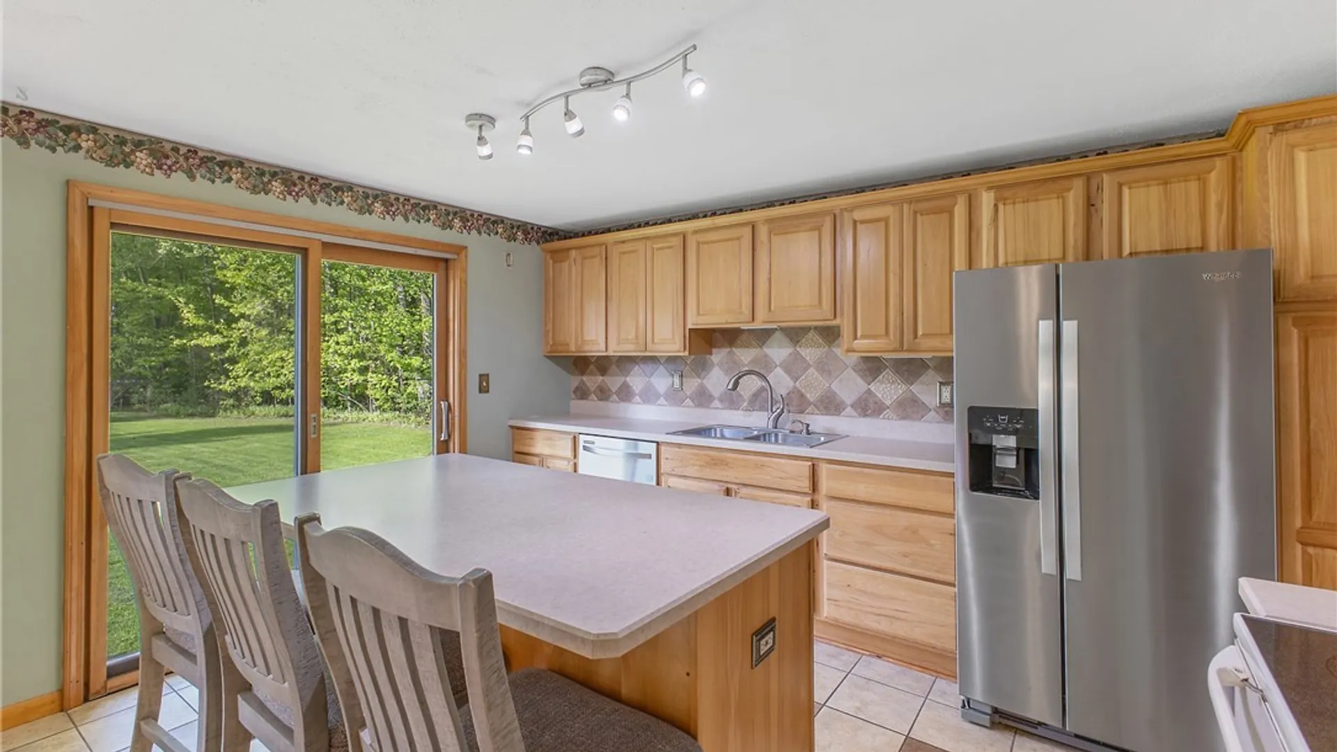 Property at 6643 E Taft Road, Cicero, NY 13057 13