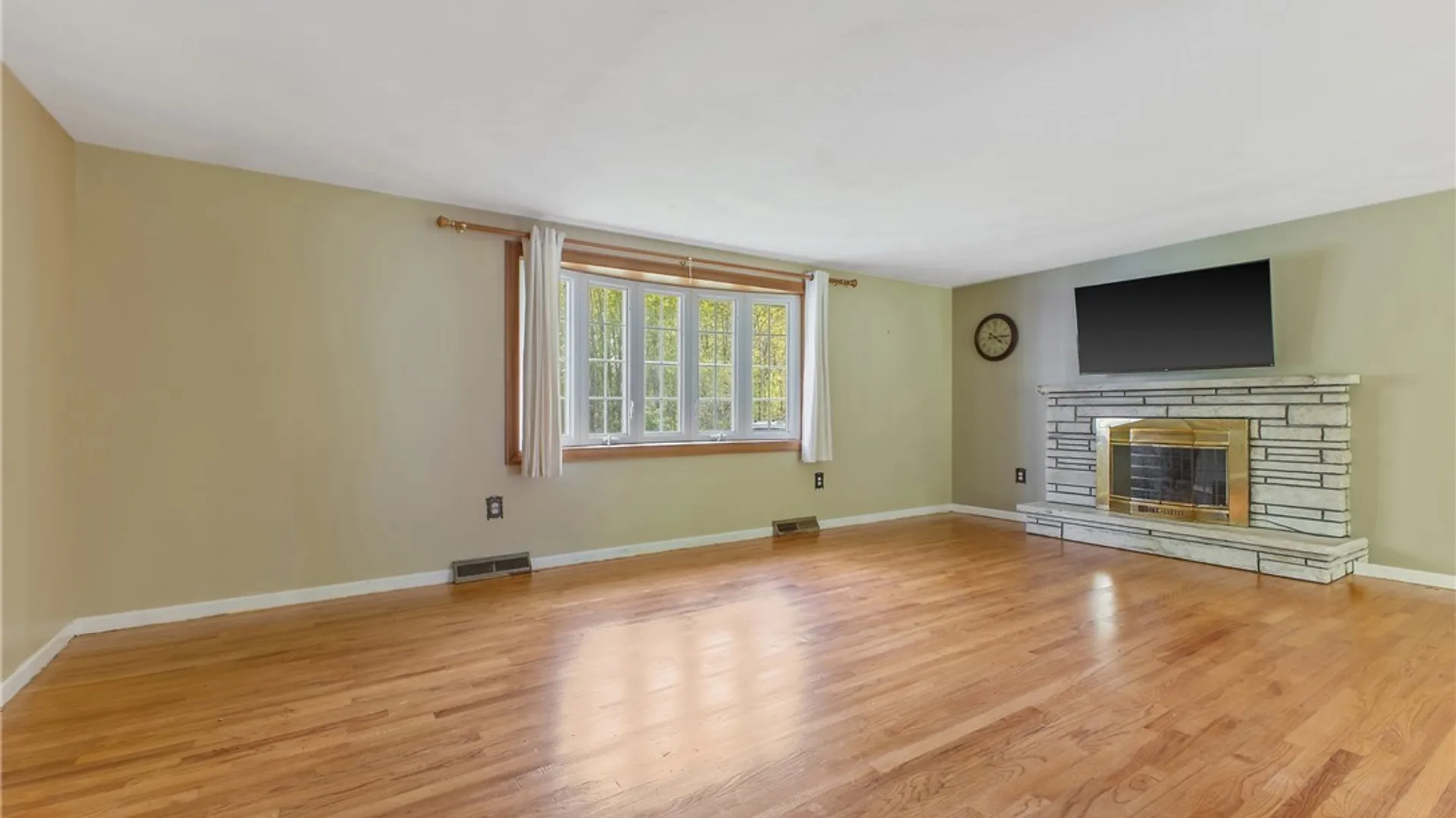 Property at 6643 E Taft Road, Cicero, NY 13057 7