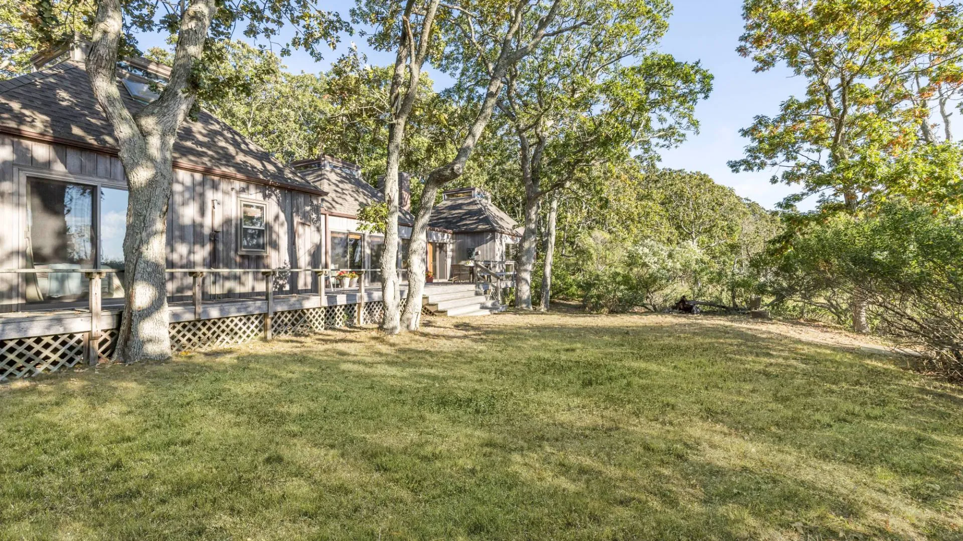 Property at 100 Gerard Dr, East Hampton, NY 11937 3
