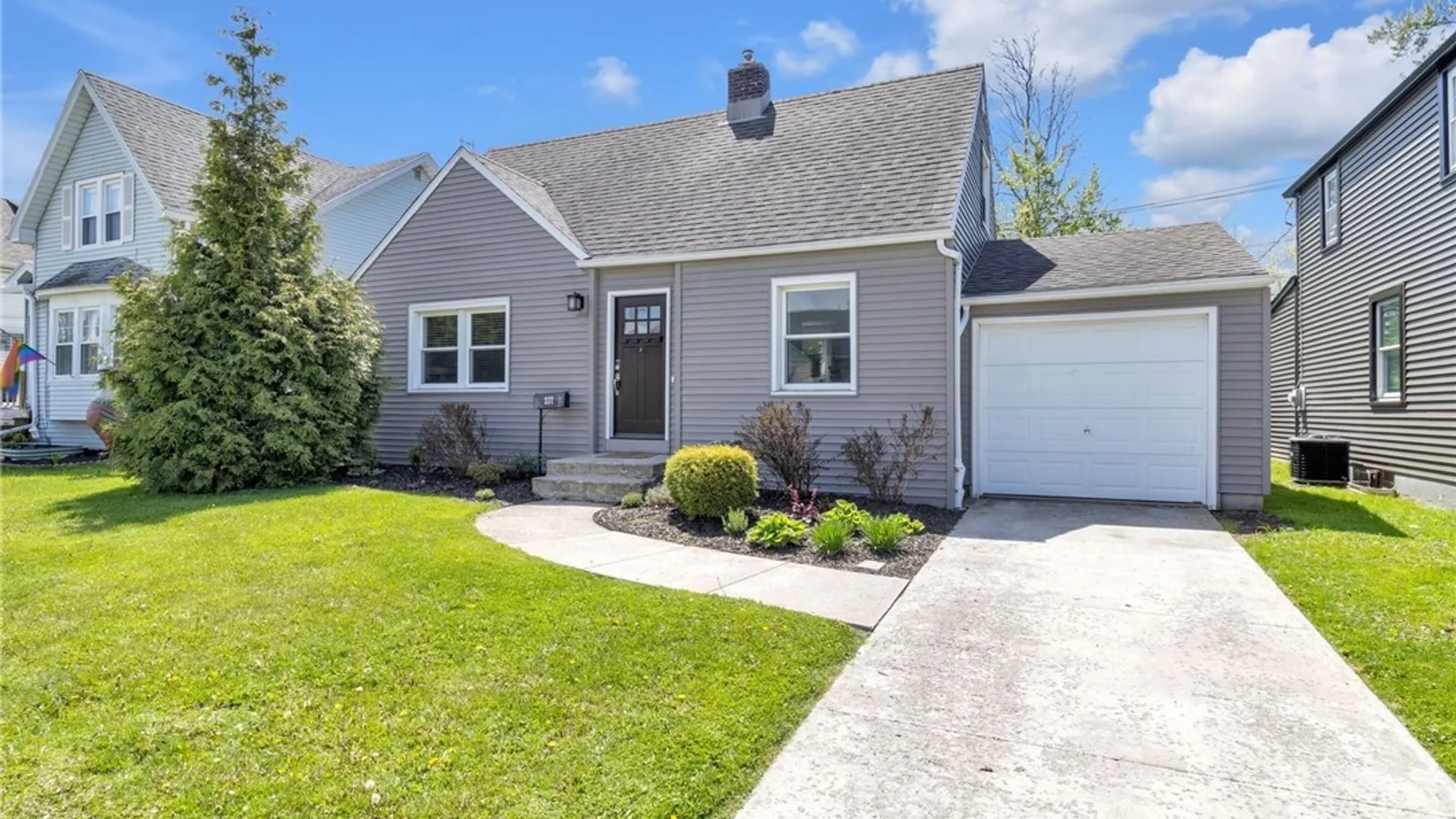 Property at 337 Crosby Avenue, Tonawanda, NY 14217 2