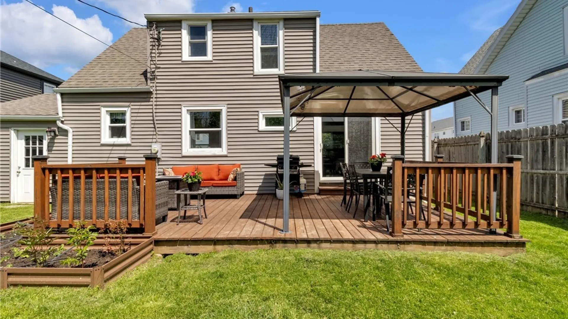 Property at 337 Crosby Avenue, Tonawanda, NY 14217 5
