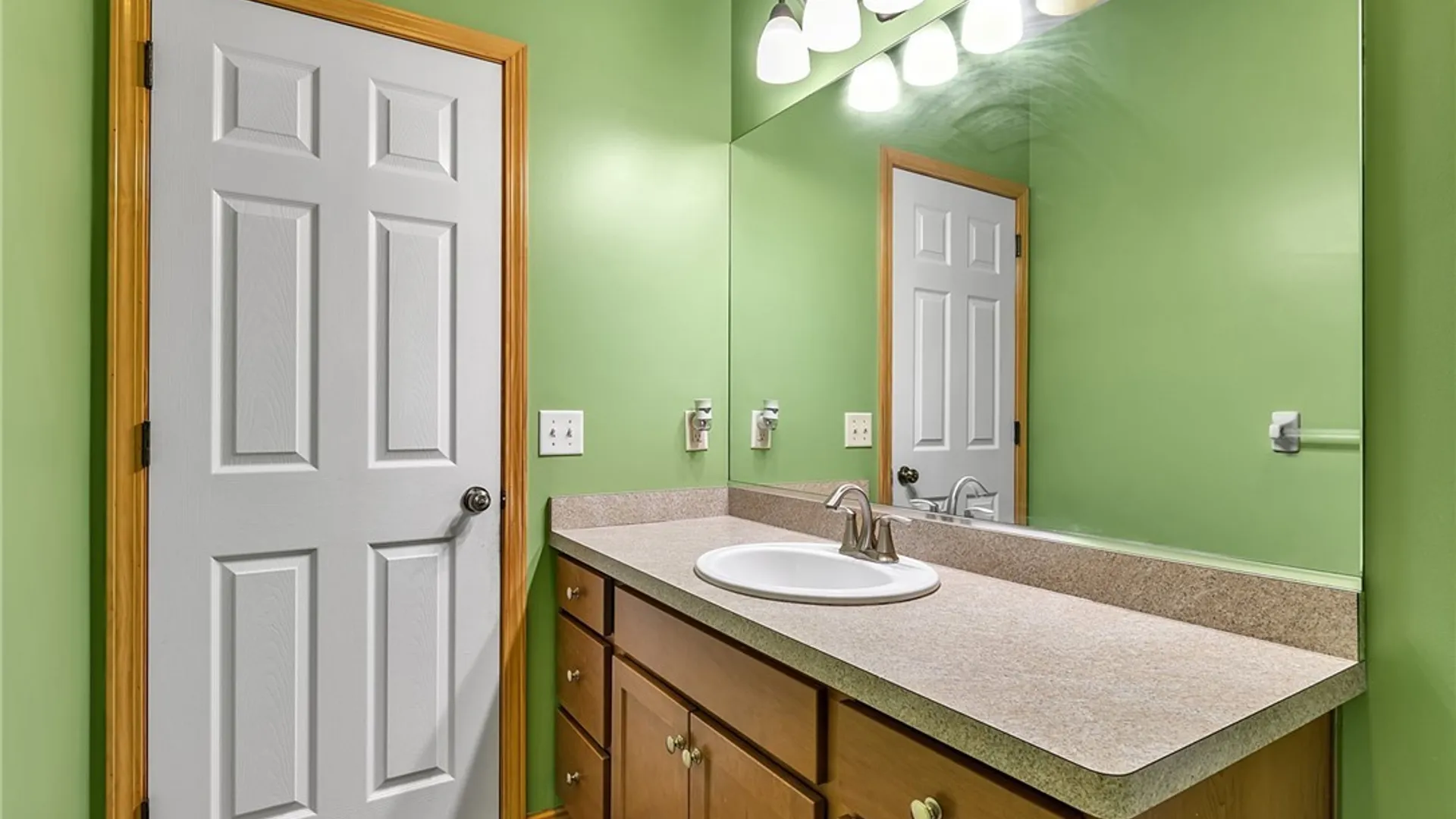 Property at 111 Caldwell Drive, West Seneca, NY 14224 25