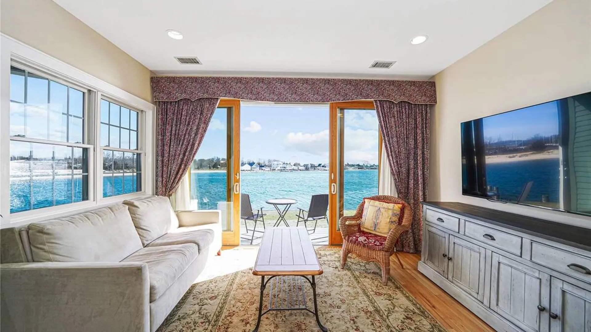 Property at 40 Stirling Cove, Greenport, NY 11944 7