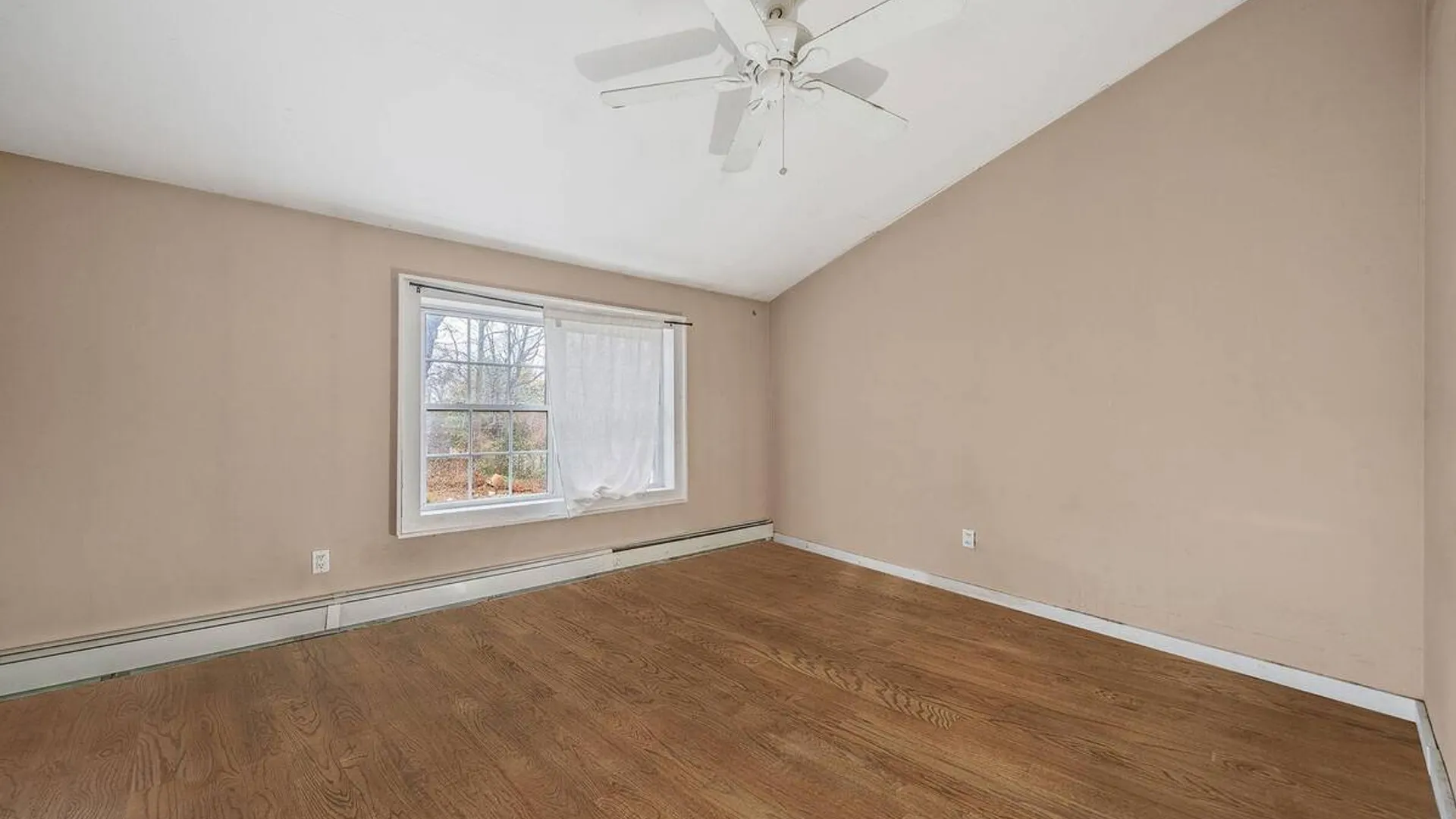 Property at 273 N Country Road, Miller Place, NY 11764 20