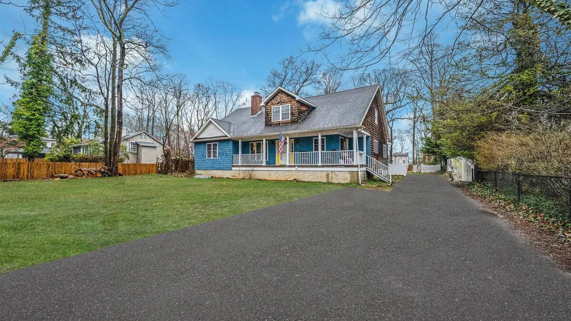 Property at 273 N Country Road, Miller Place, NY 11764 3