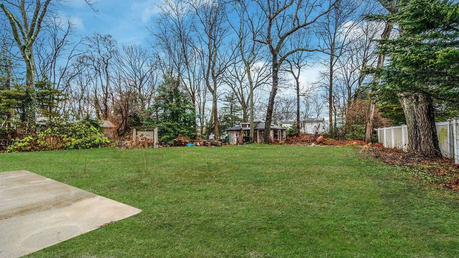Property at 273 N Country Road, Miller Place, NY 11764 4