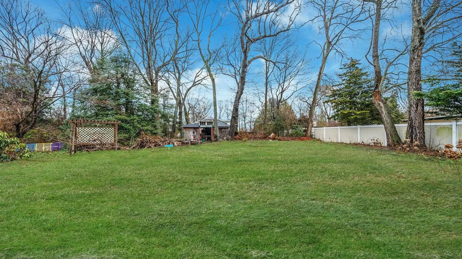 Property at 273 N Country Road, Miller Place, NY 11764 9
