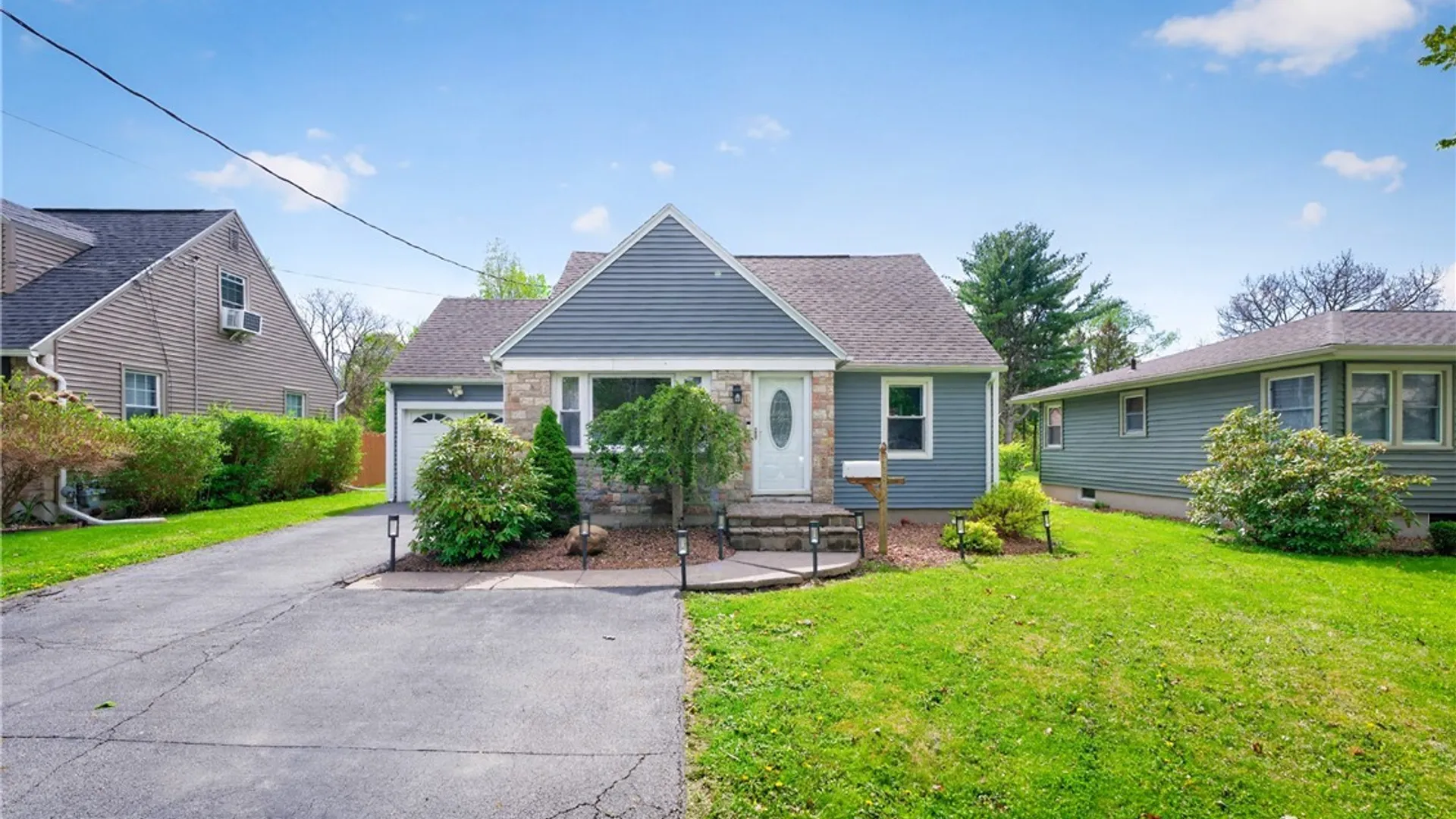 Property at 428 Spratt Place, Utica, NY 13502 12