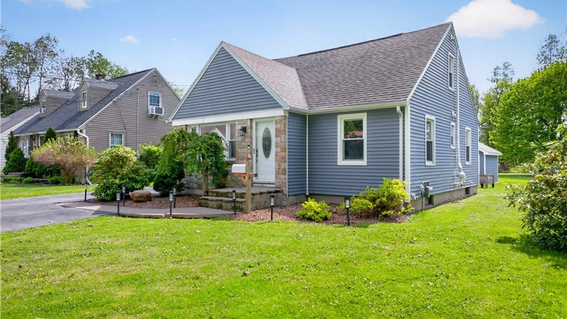 Property at 428 Spratt Place, Utica, NY 13502 3