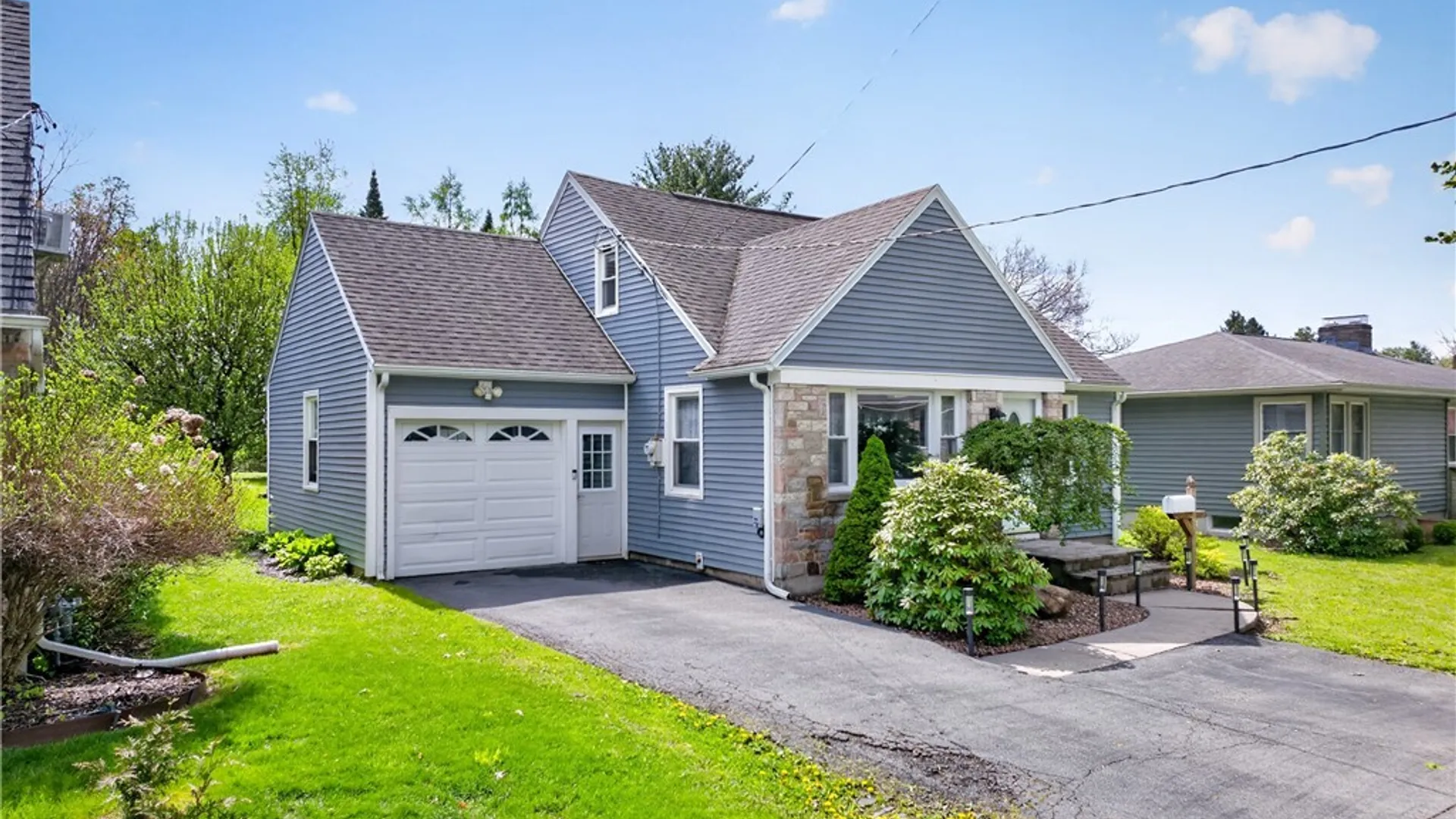 Property at 428 Spratt Place, Utica, NY 13502 4
