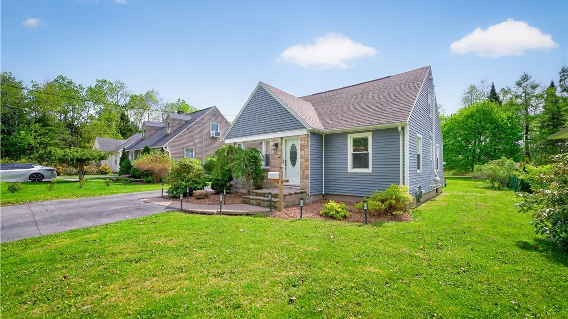 Property at 428 Spratt Place, Utica, NY 13502 47