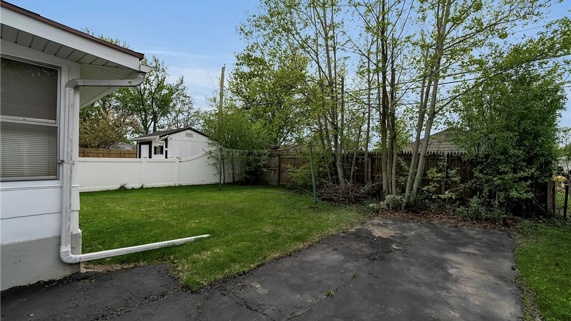 Property at 380 Springville Avenue, Amherst, NY 14226 11