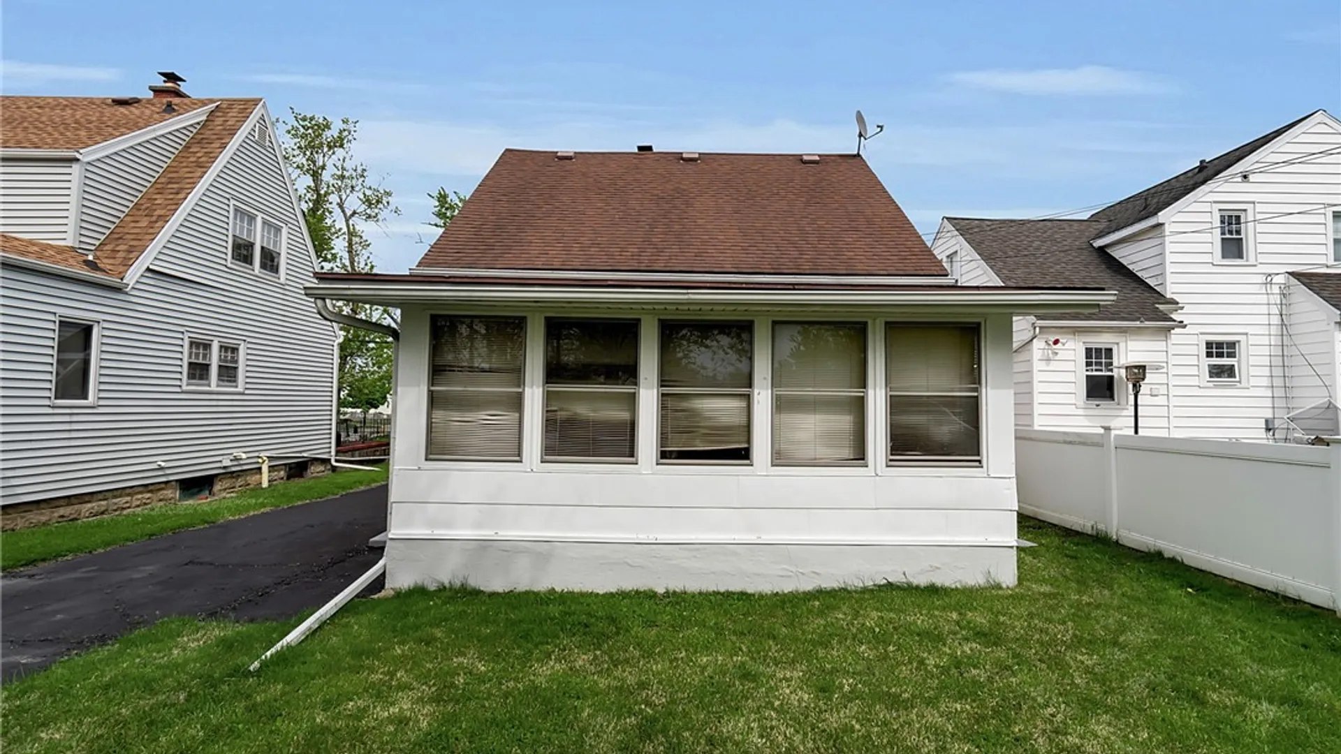 Property at 380 Springville Avenue, Amherst, NY 14226 9