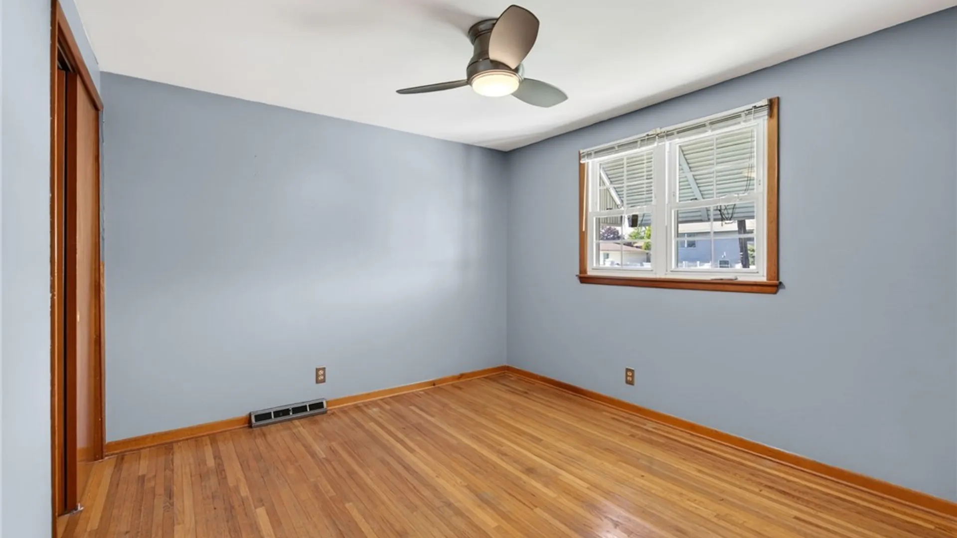 Property at 166 Dean Road, Cheektowaga, NY 14043 20