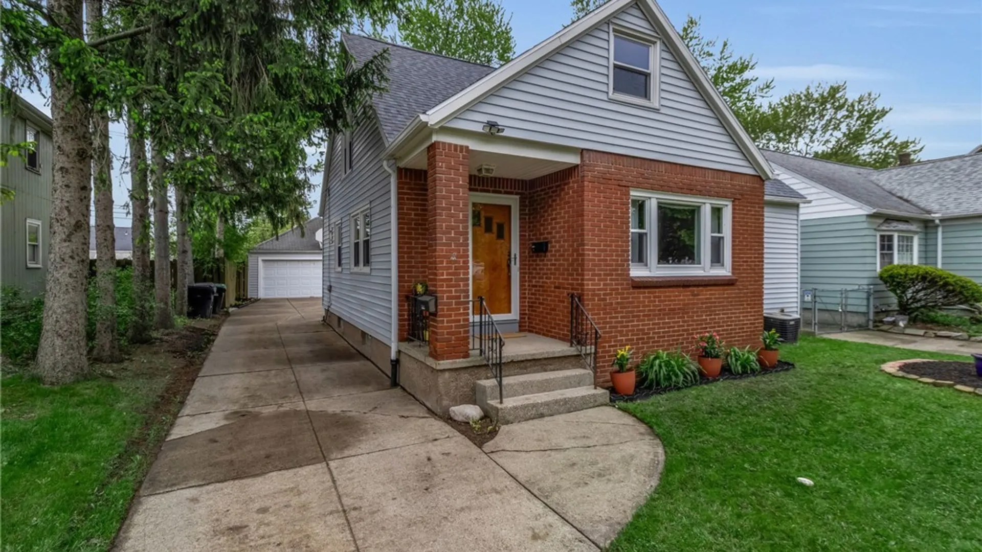 Property at 86 School Street, Tonawanda, NY 14217 2