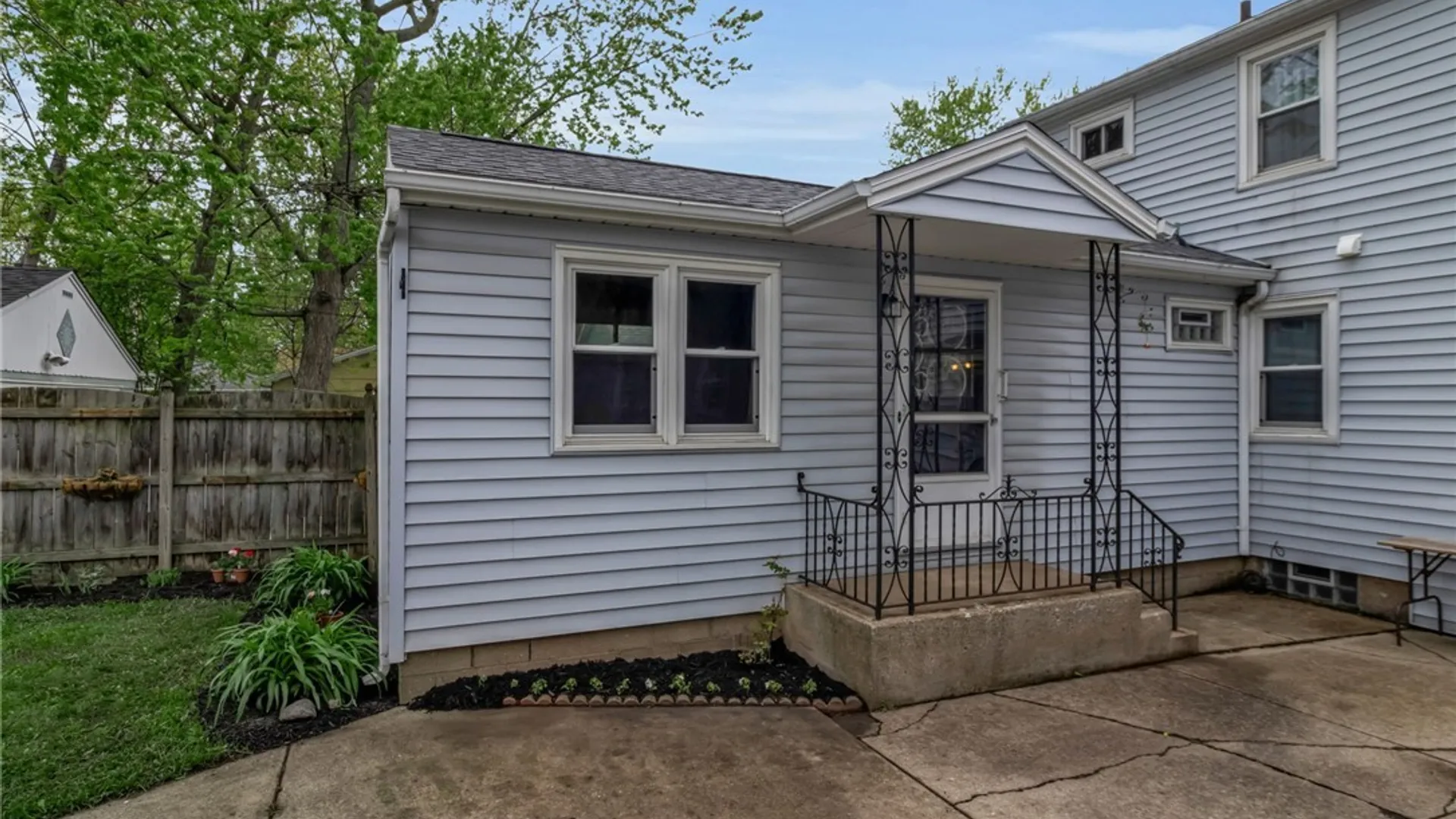 Property at 86 School Street, Tonawanda, NY 14217 48