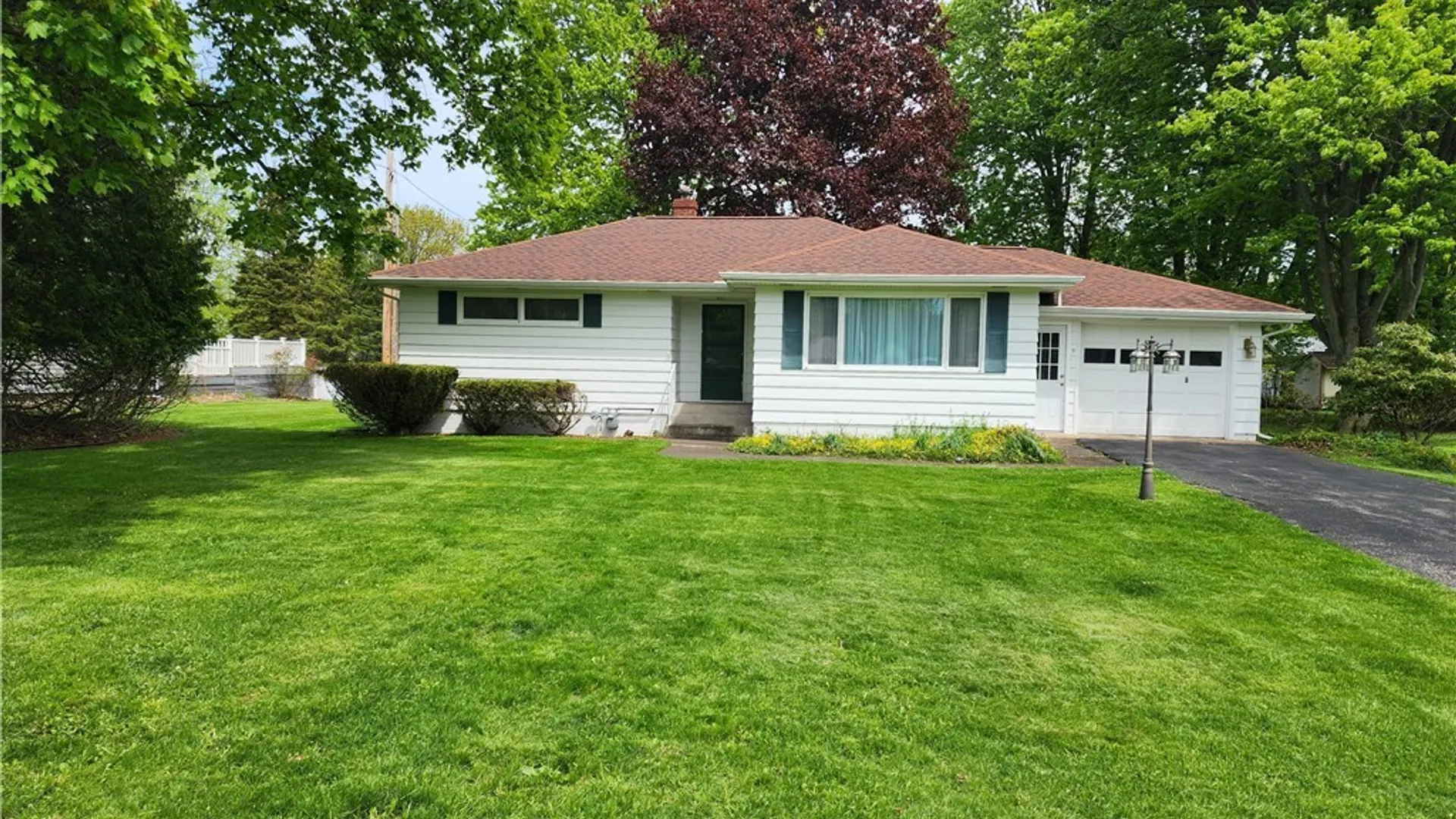 Property at 9 Linwood Avenue, Gaines, NY 14411 4