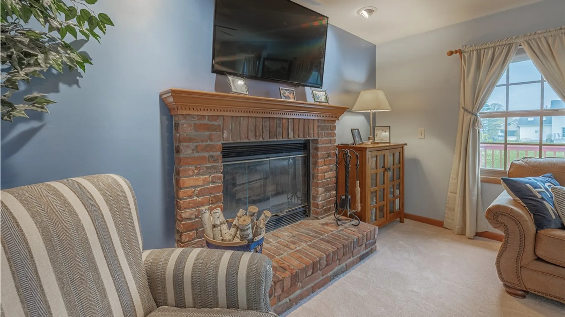 Property at 5504 Hallmark Lane, Lockport Town, NY 14094 14