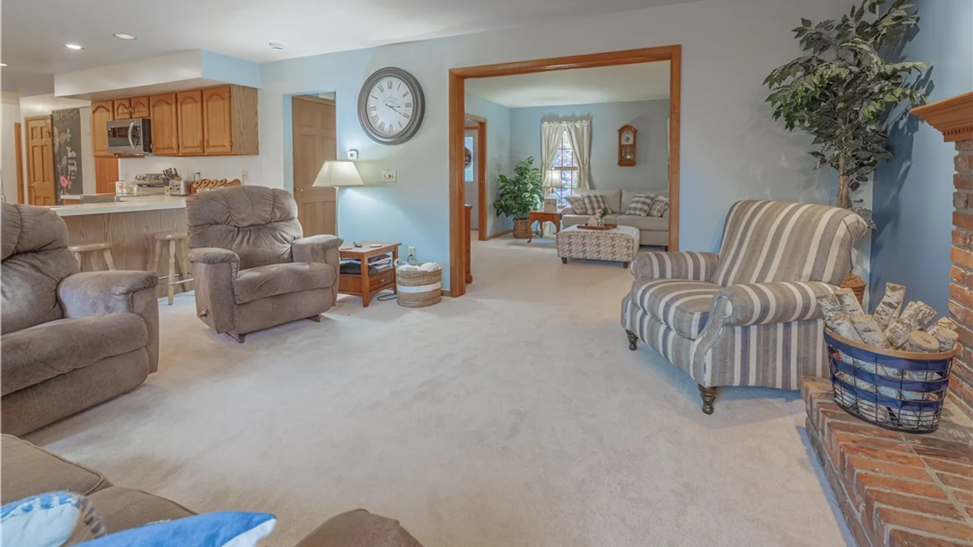 Property at 5504 Hallmark Lane, Lockport Town, NY 14094 9