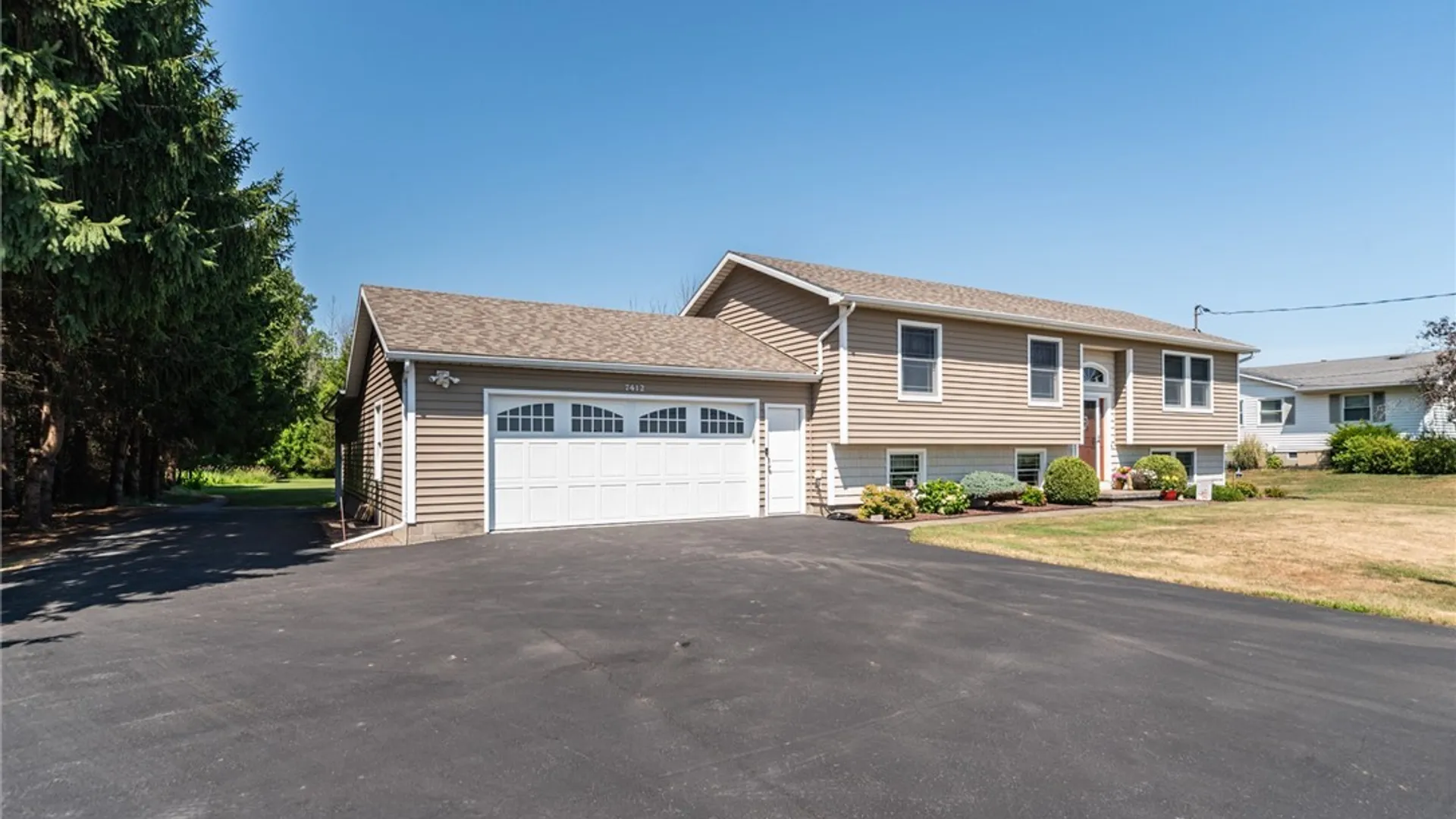 Property at 7412 S Pearl Road, Oakfield, NY 14125 3