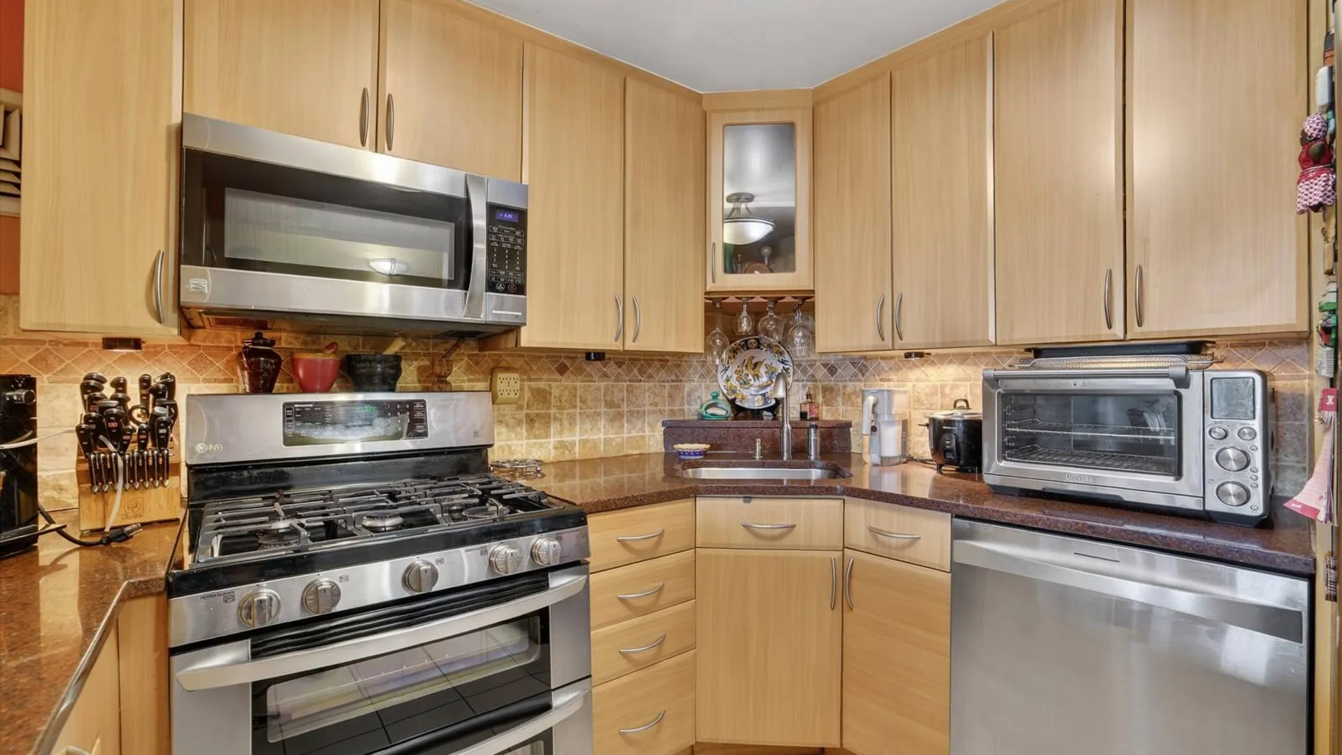 Property at 1376 Midland, Bronxville, NY 10708 4