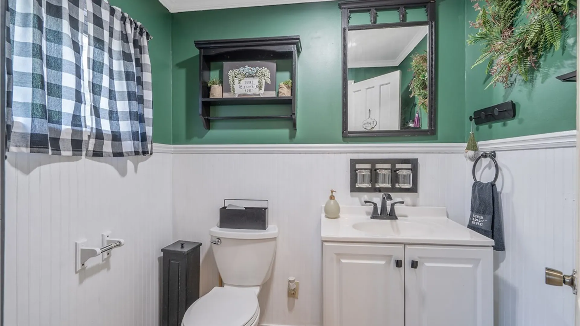 Property at 32 Morris Street, Auburn, NY 13021 18