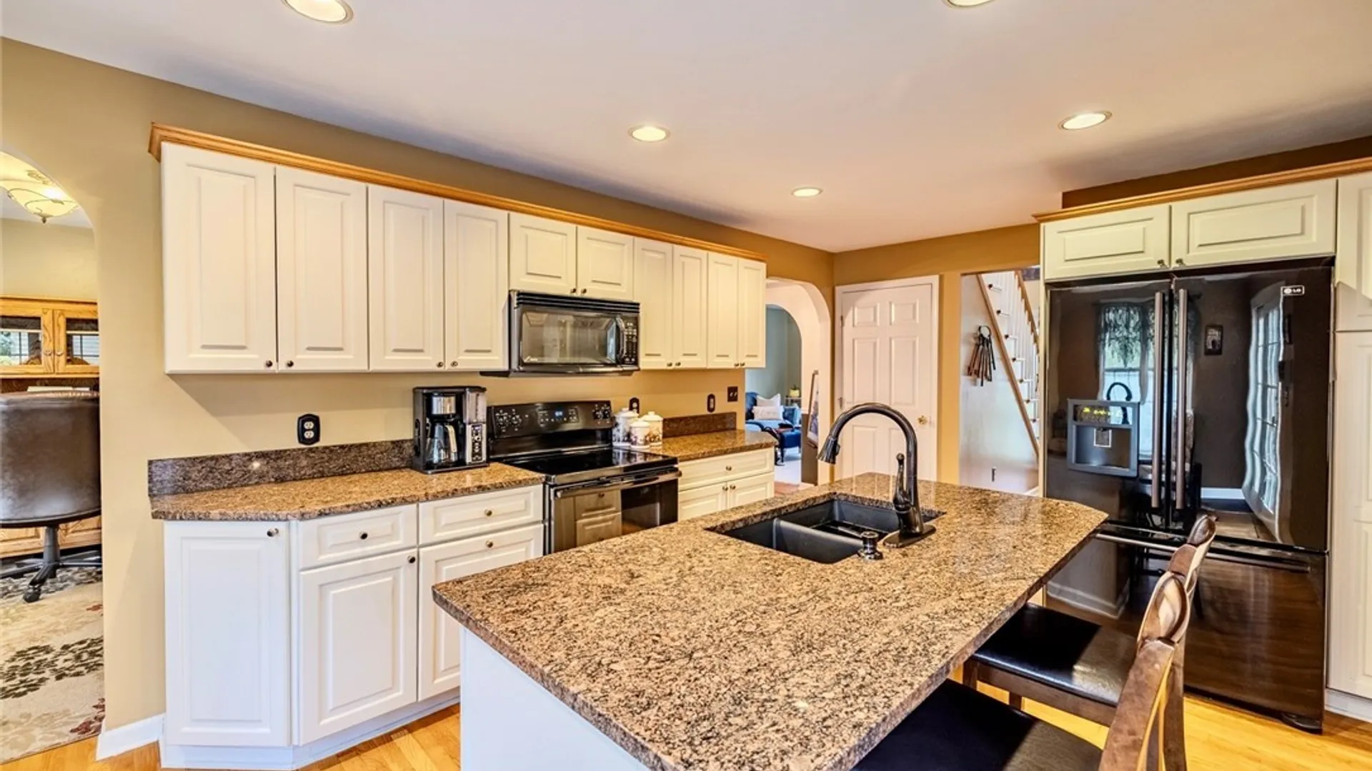 Property at 8624 Disraeli Path, Cicero, NY 13039 13