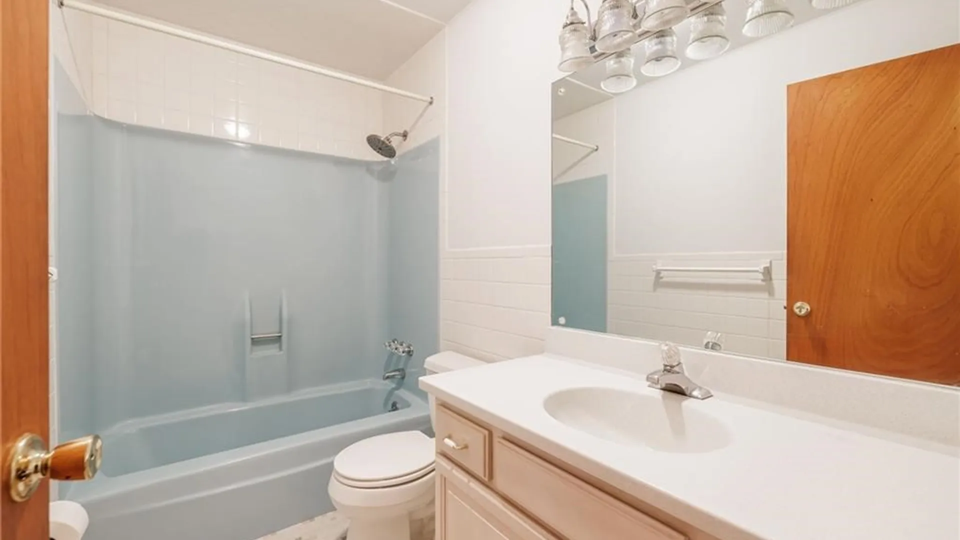 Property at 61 Firestone Drive, Gates, NY 14624 20